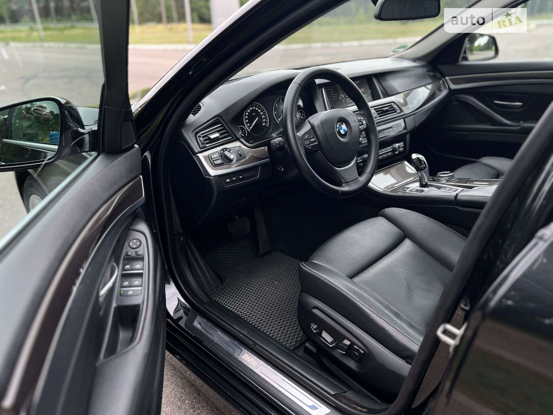 BMW 5 Series 2013 VIN WBA5K11080D758467 фото оголошення 16 з 27
