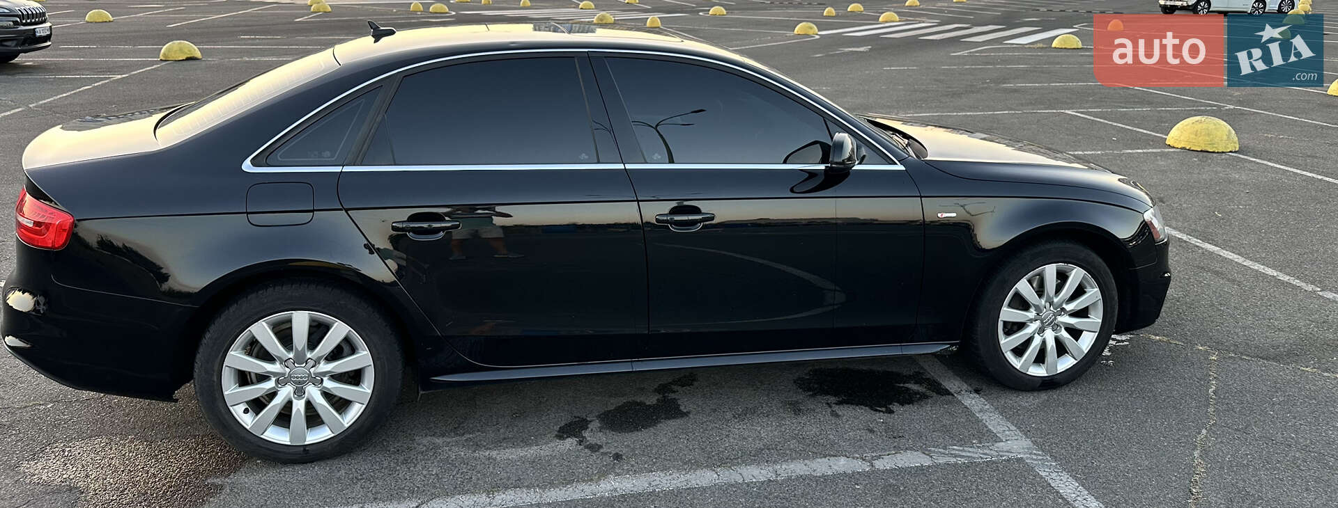 Audi A4 2014 VIN WAUAFAFL3FN022299 фото оголошення 11 з 13