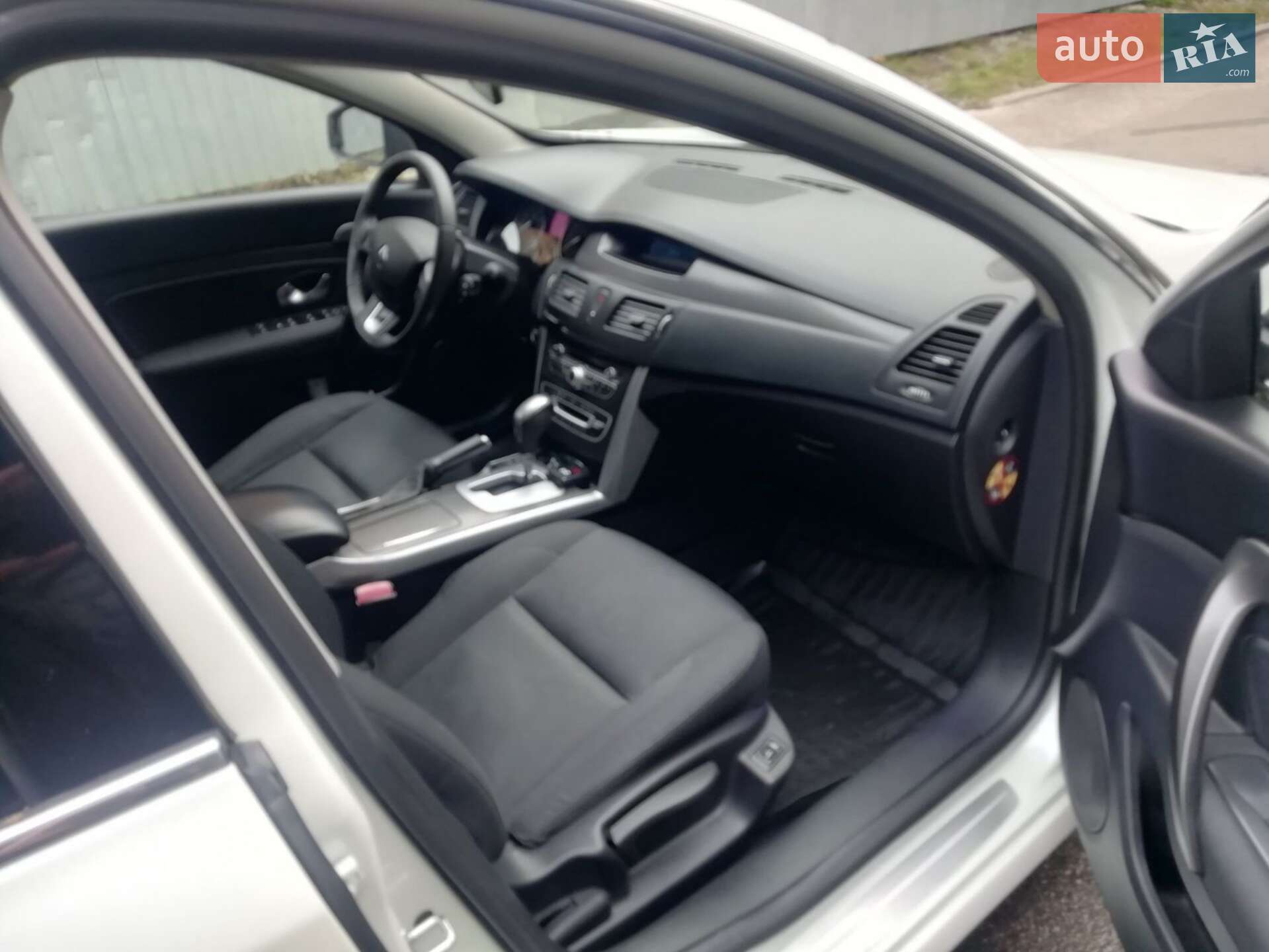 Renault Latitude 2011 VIN VF1ABL21AUC248853 фото оголошення 6 з 21
