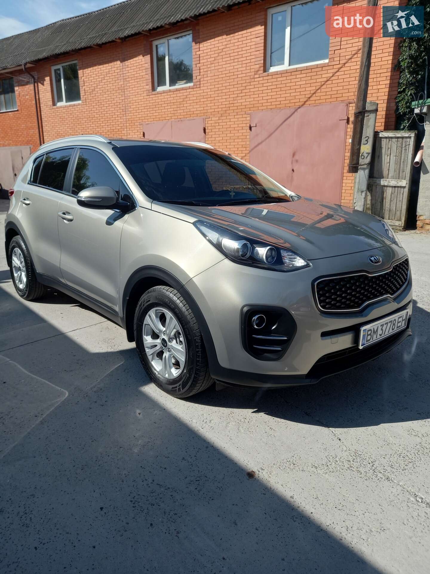 Kia Sportage 2017 VIN U5YPG81ABHL326349 фото оголошення 2 з 20