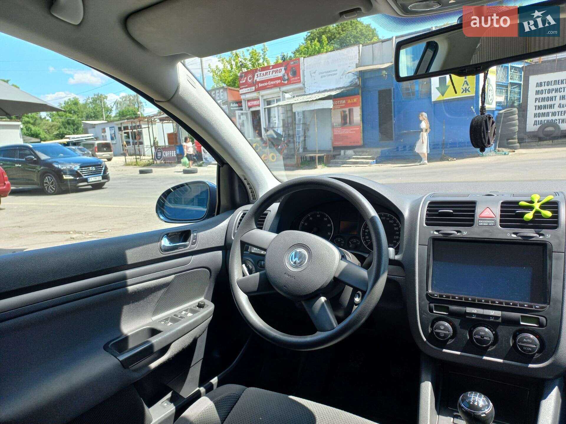 Volkswagen Golf 2004 VIN WVWZZZ1KZ5W069123 фото оголошення 2 з 16