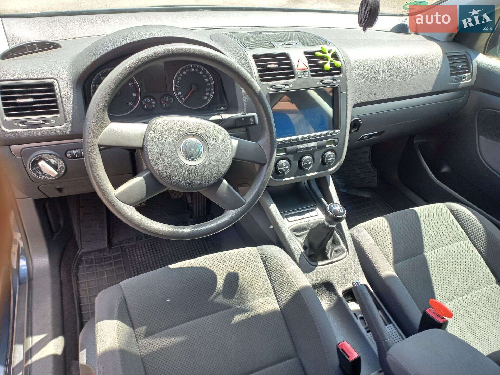 Volkswagen Golf 2004 VIN WVWZZZ1KZ5W069123 фото оголошення 3 з 16