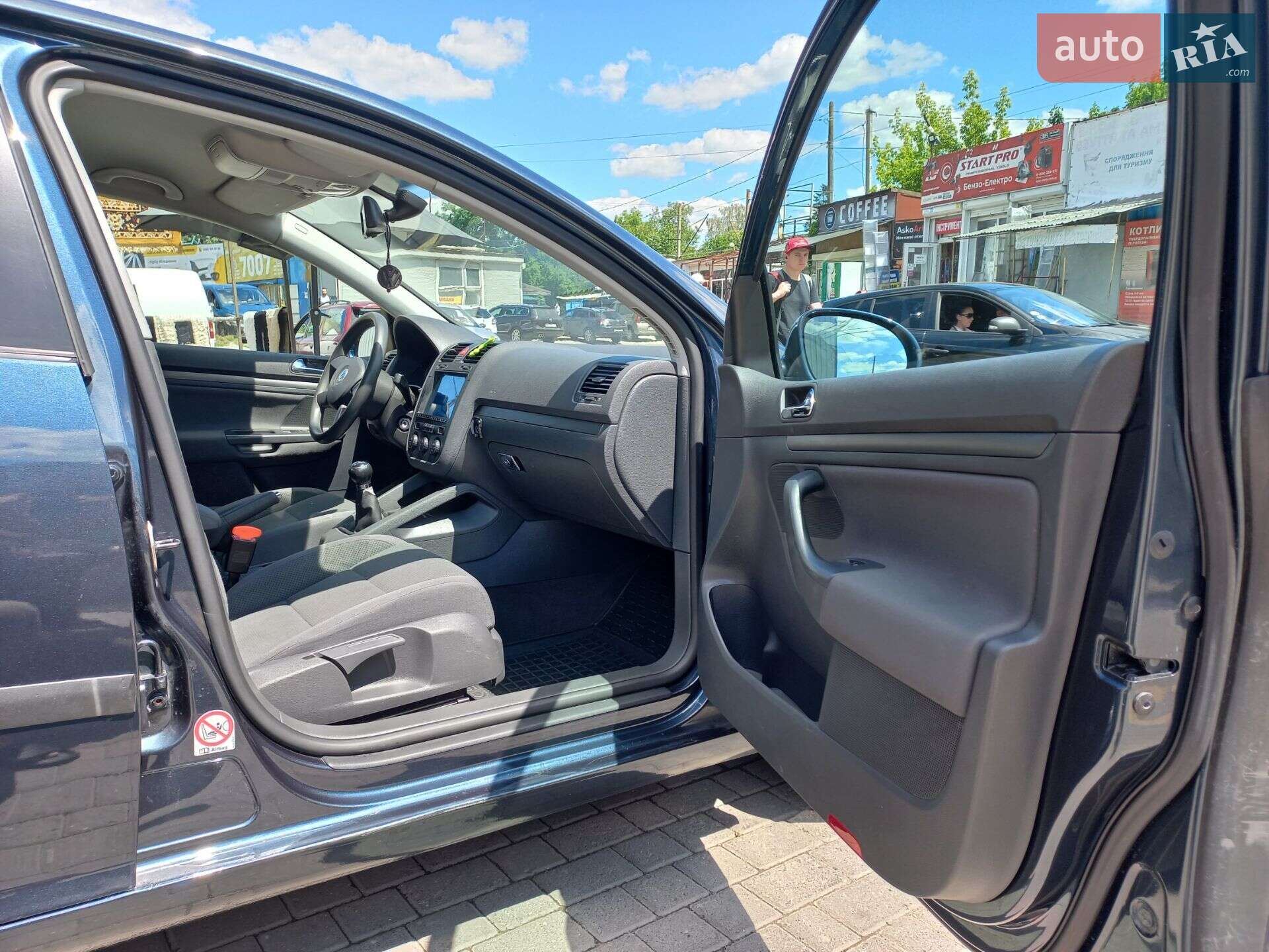 Volkswagen Golf 2004 VIN WVWZZZ1KZ5W069123 фото оголошення 8 з 16