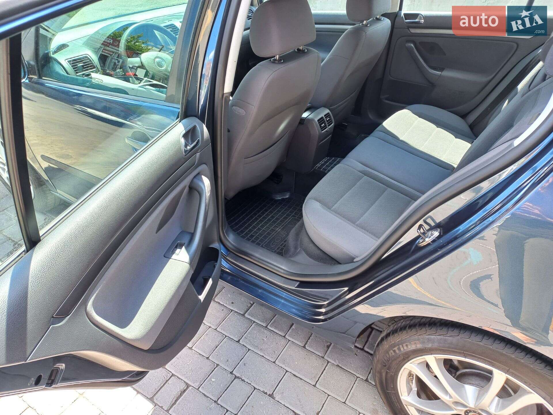 Volkswagen Golf 2004 VIN WVWZZZ1KZ5W069123 фото оголошення 11 з 16