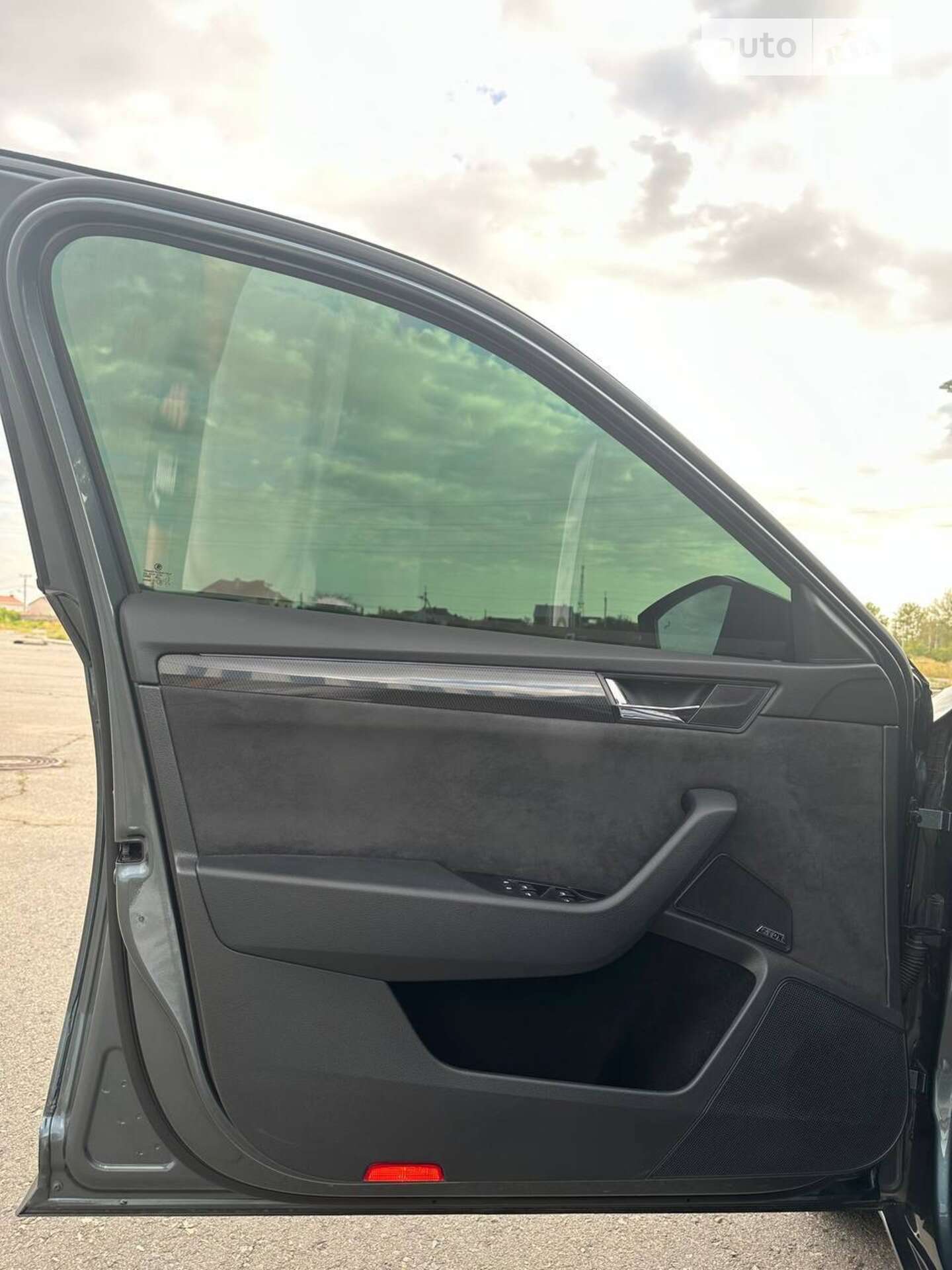 Skoda Superb 2018 VIN TMBJJ9NP6K7042064 фото оголошення 30 з 54