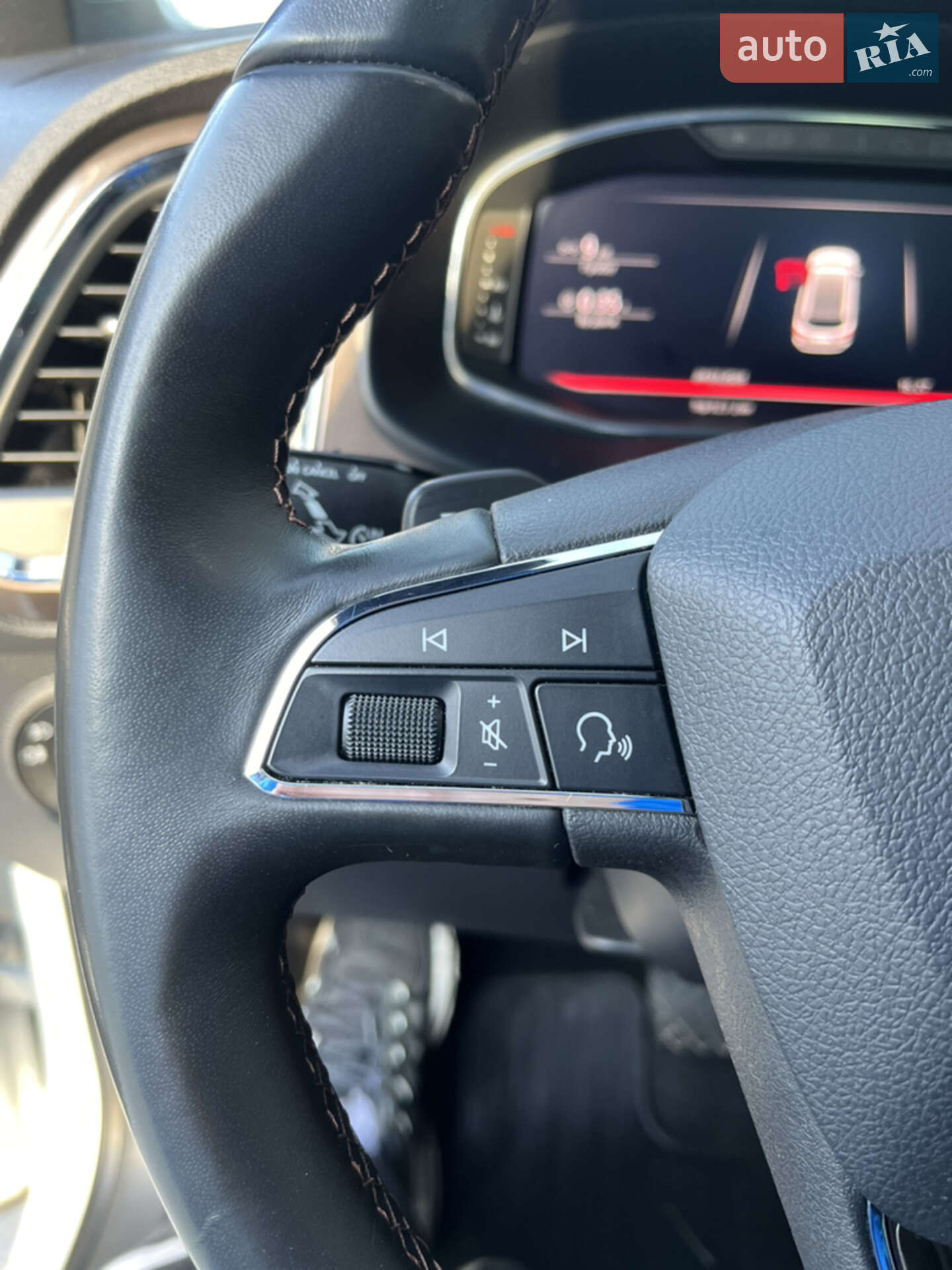 SEAT Ateca 2018 VIN VSSZZZ5FZK6507300 фото оголошення 9 з 17