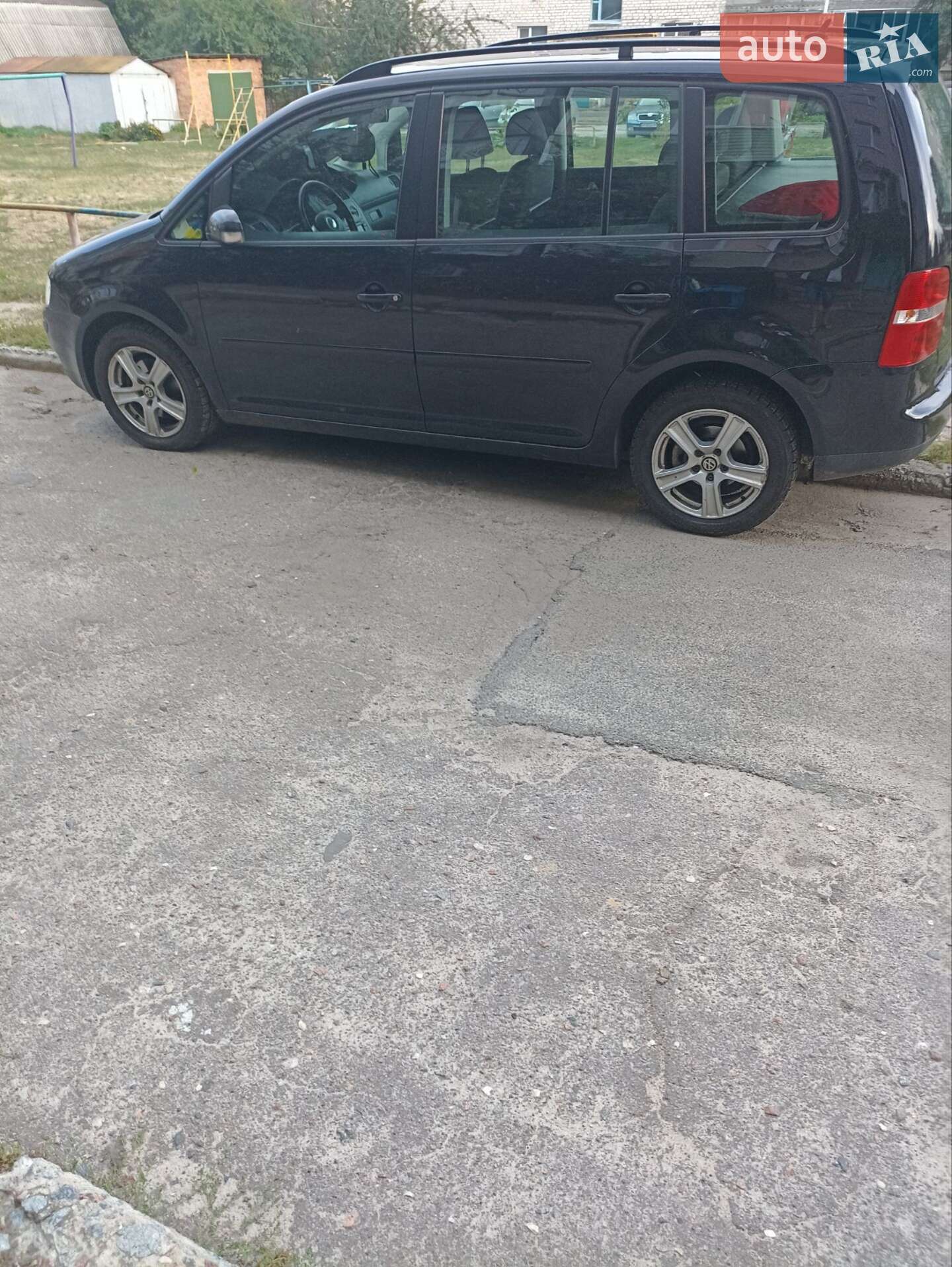 Volkswagen Touran 2006 VIN WVGZZZ1TZ6W206656 фото оголошення 2 з 3
