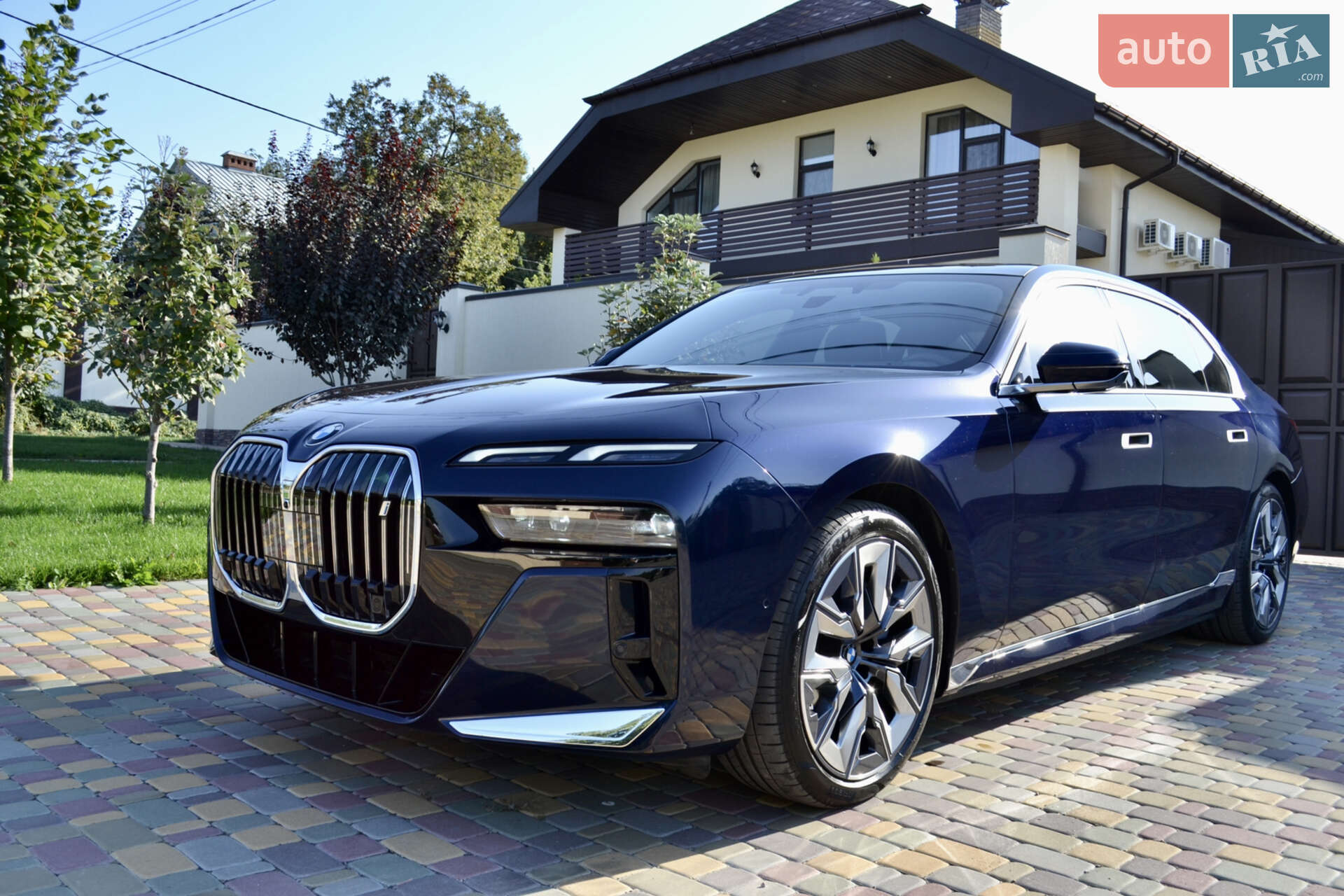 BMW I7 2024 VIN WBY53EJ03PCN85639 фото оголошення 2 з 44