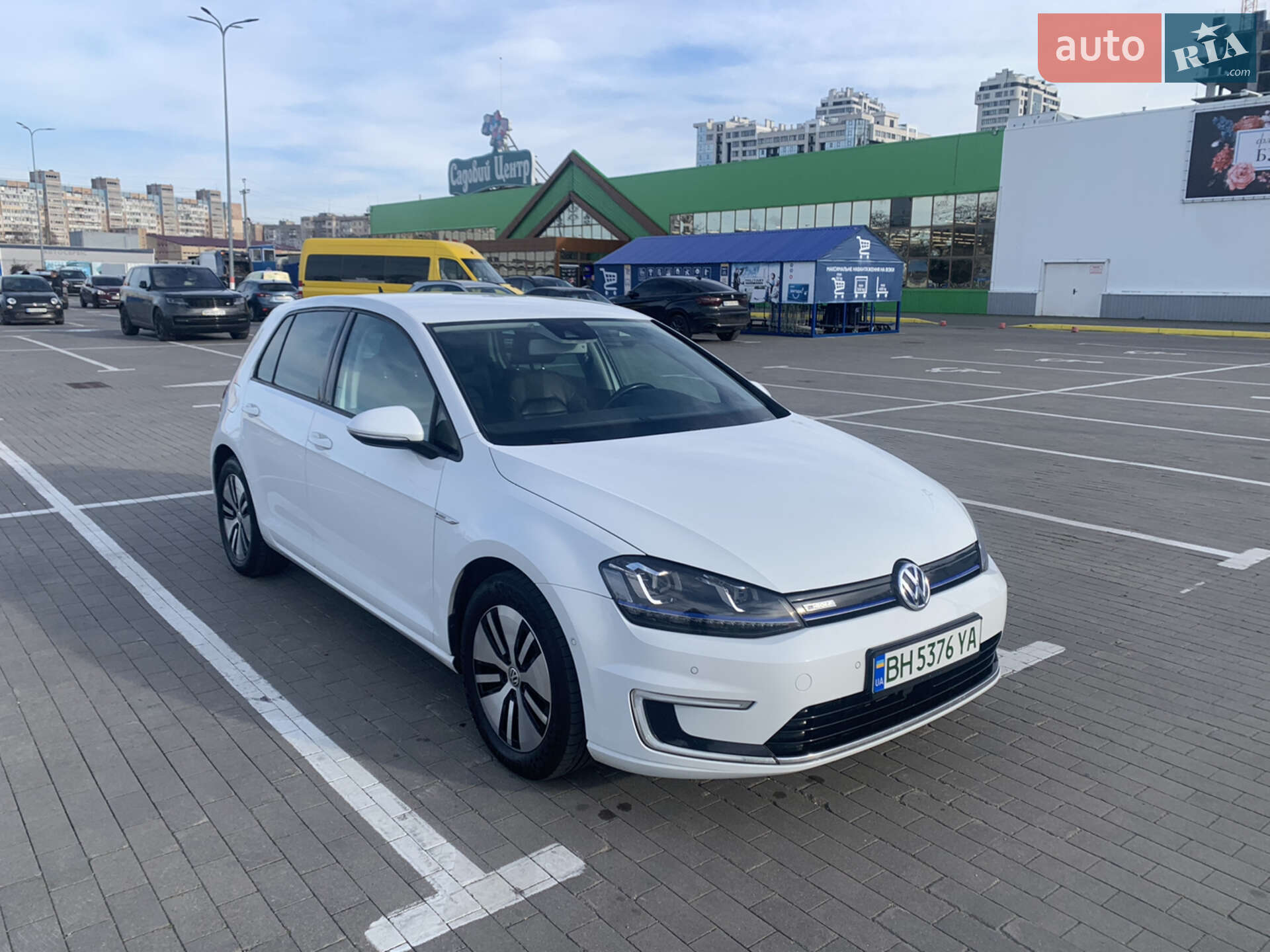 Volkswagen e-Golf 2015 VIN WVWZZZAUZFW910542 фото оголошення 30 з 33