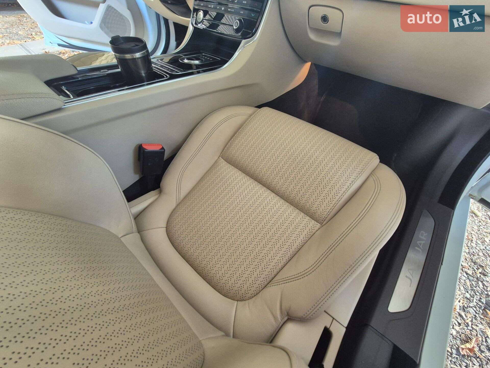 Jaguar XF 2016 VIN SAJBB4BN4HCY38692 фото оголошення 5 з 24