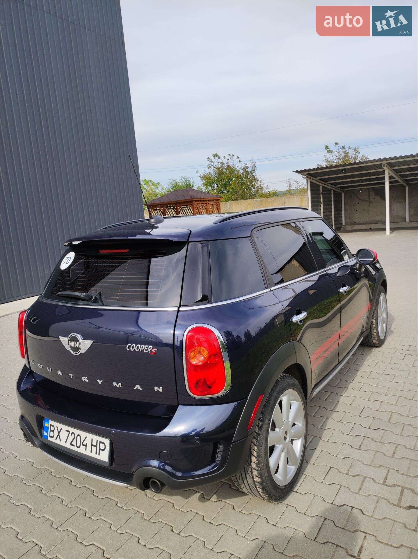 MINI Countryman 2016 VIN WMWZC5C57GWU21964 фото оголошення 4 з 26