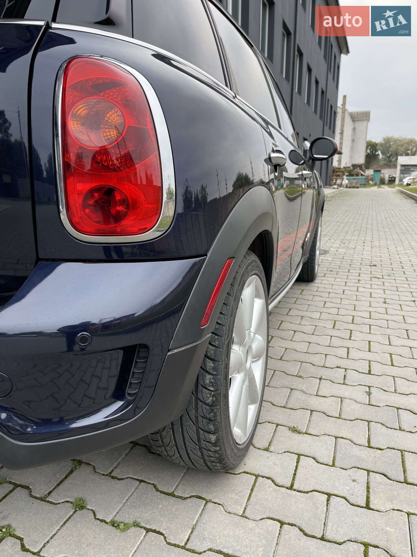 MINI Countryman 2016 VIN WMWZC5C57GWU21964 фото оголошення 12 з 26