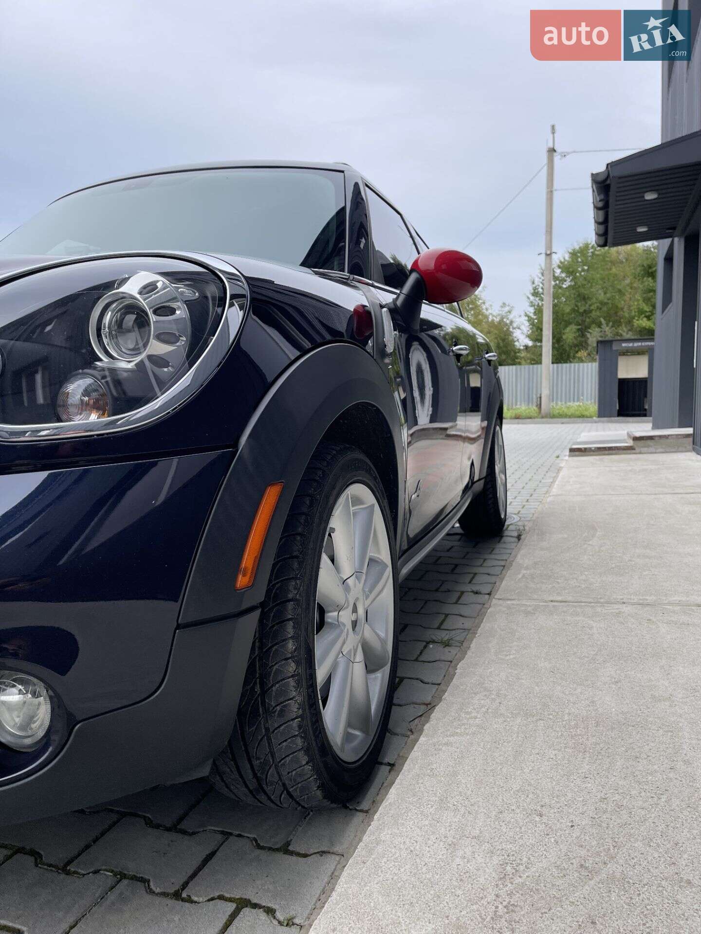 MINI Countryman 2016 VIN WMWZC5C57GWU21964 фото оголошення 14 з 26