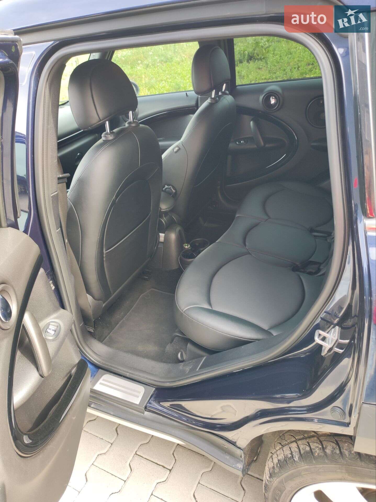MINI Countryman 2016 VIN WMWZC5C57GWU21964 фото оголошення 16 з 26