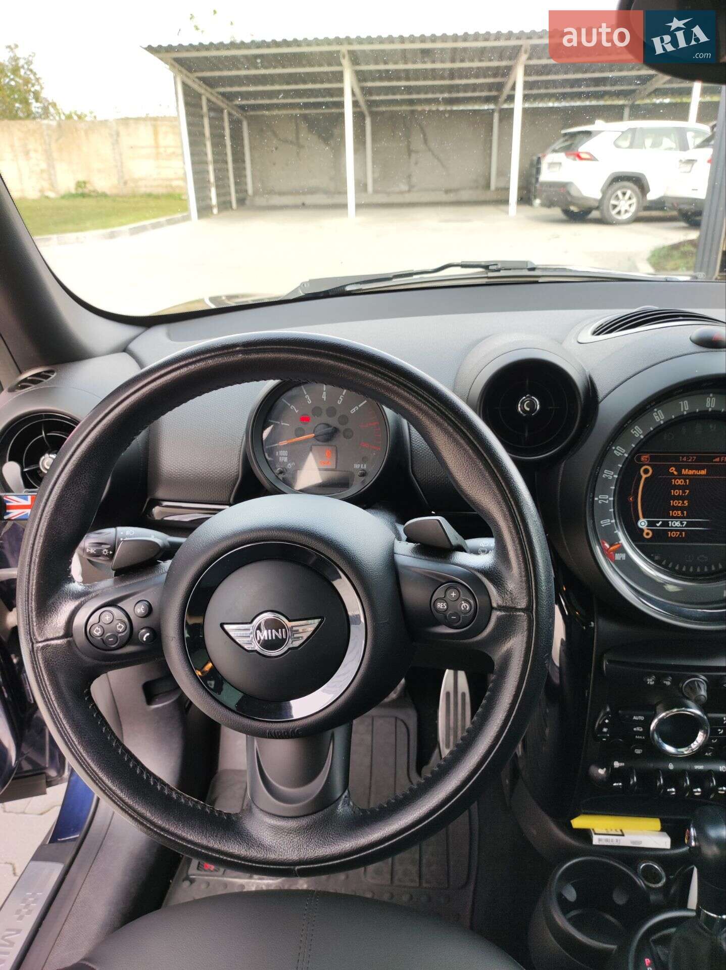MINI Countryman 2016 VIN WMWZC5C57GWU21964 фото оголошення 23 з 26