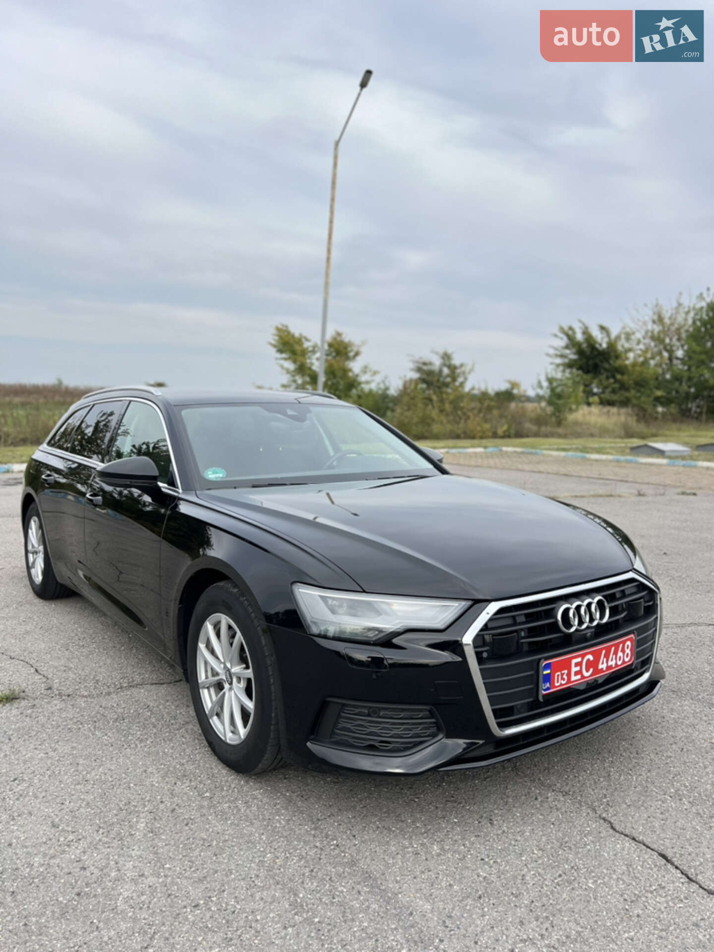 Audi A6 2019 VIN WAUZZZF29KN058637 фото оголошення 4 з 27