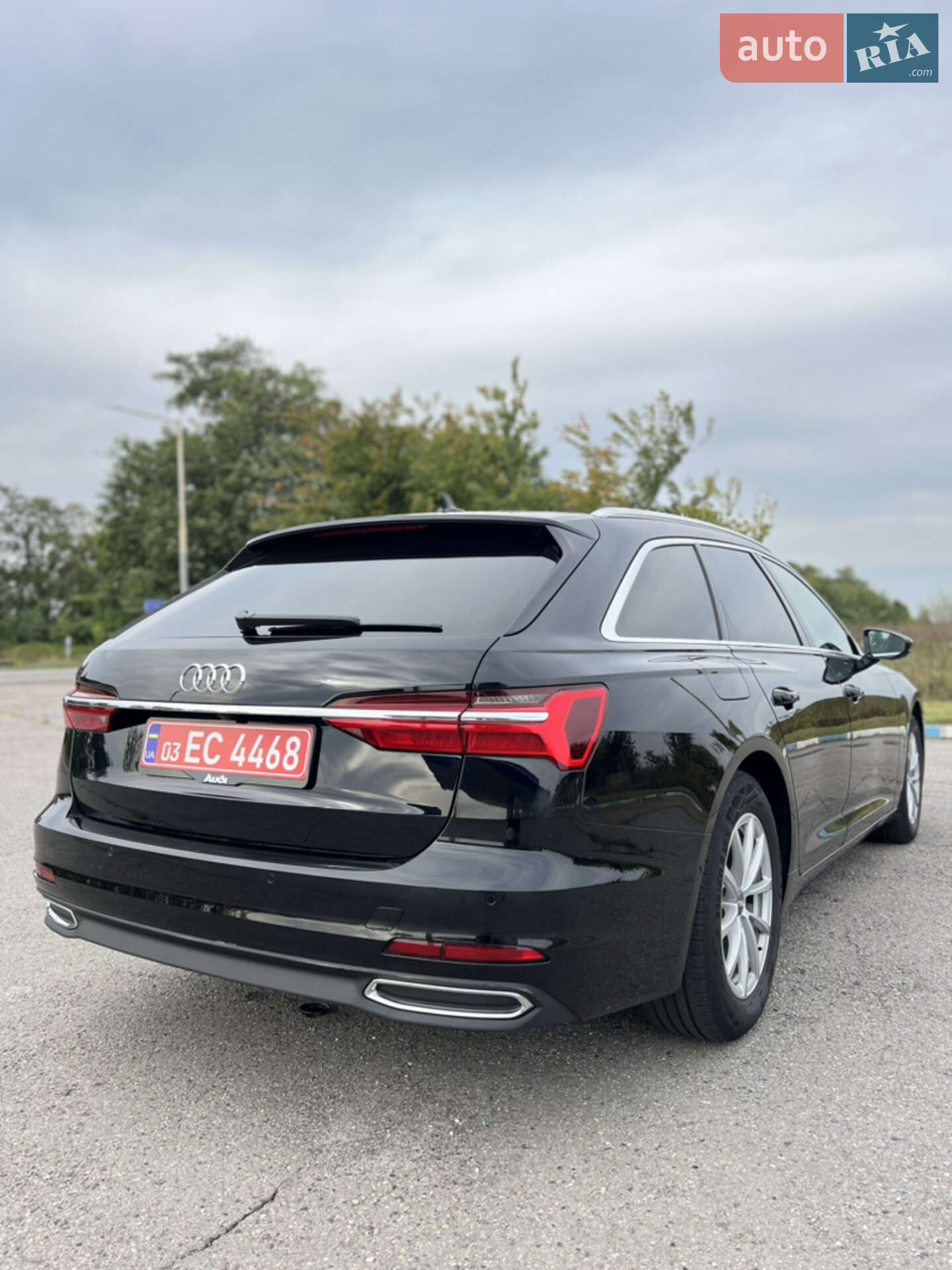 Audi A6 2019 VIN WAUZZZF29KN058637 фото оголошення 11 з 27