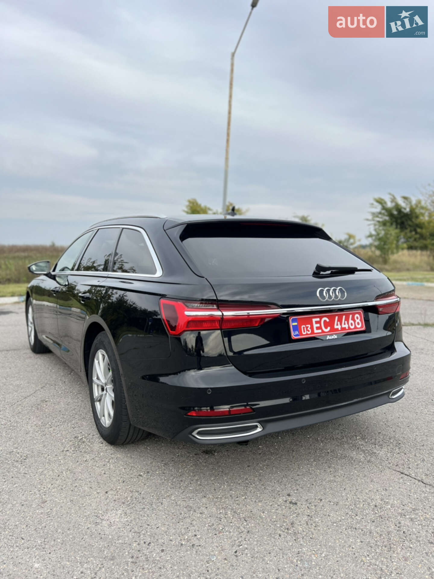 Audi A6 2019 VIN WAUZZZF29KN058637 фото оголошення 15 з 27