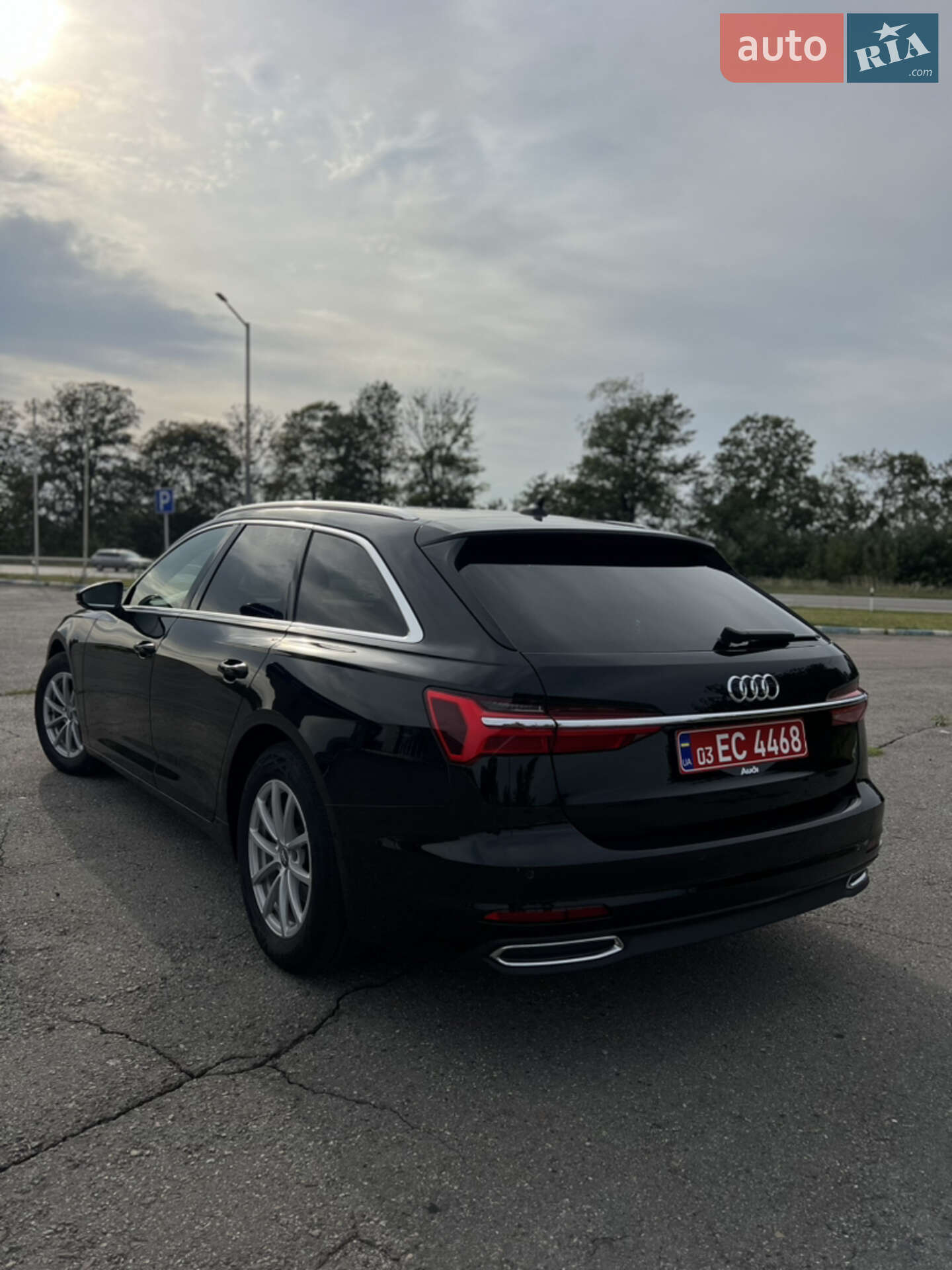Audi A6 2019 VIN WAUZZZF29KN058637 фото оголошення 18 з 27
