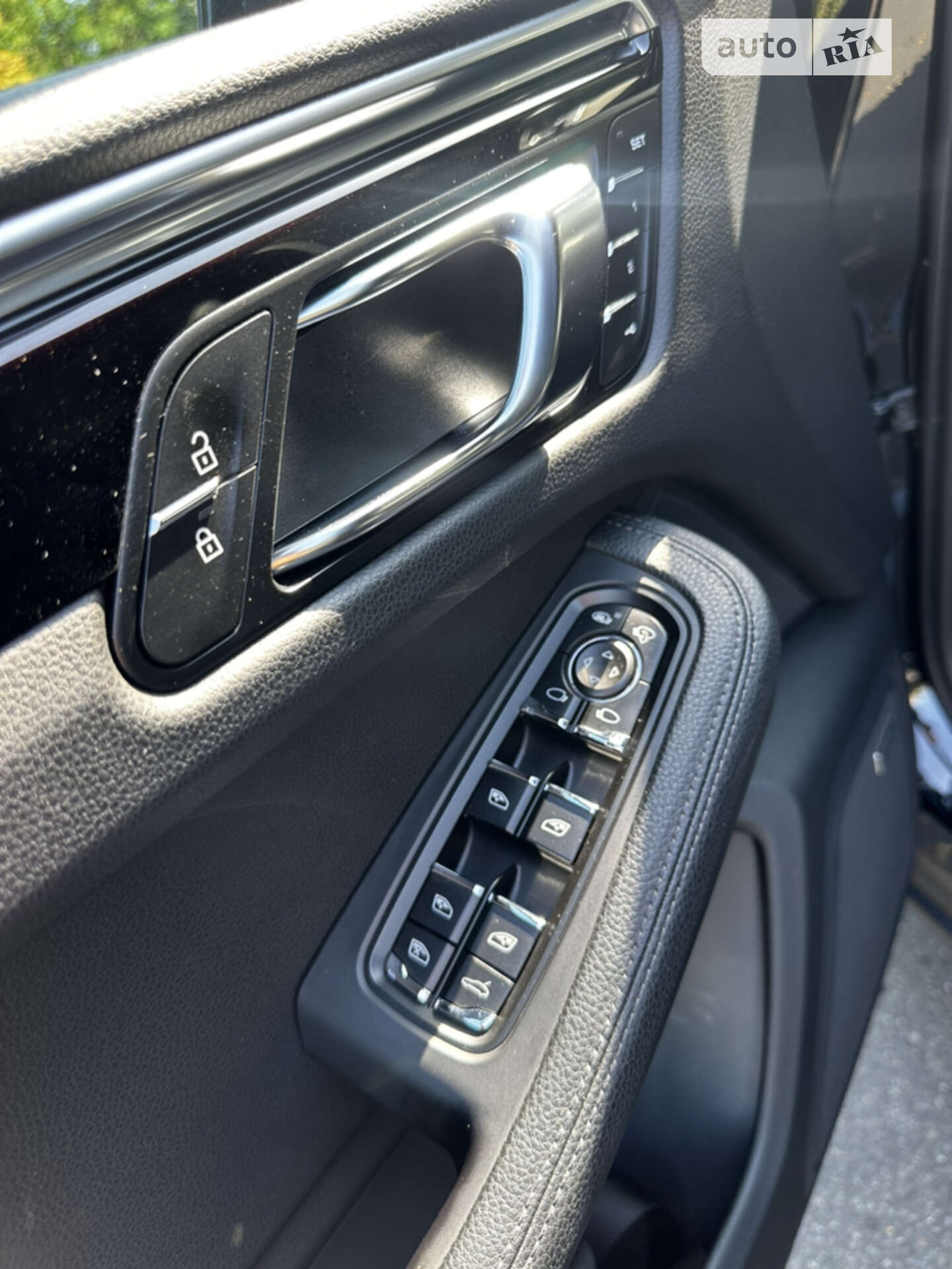 Porsche Macan 2021 VIN WP1AB2A5XMLB36739 фото оголошення 8 з 42