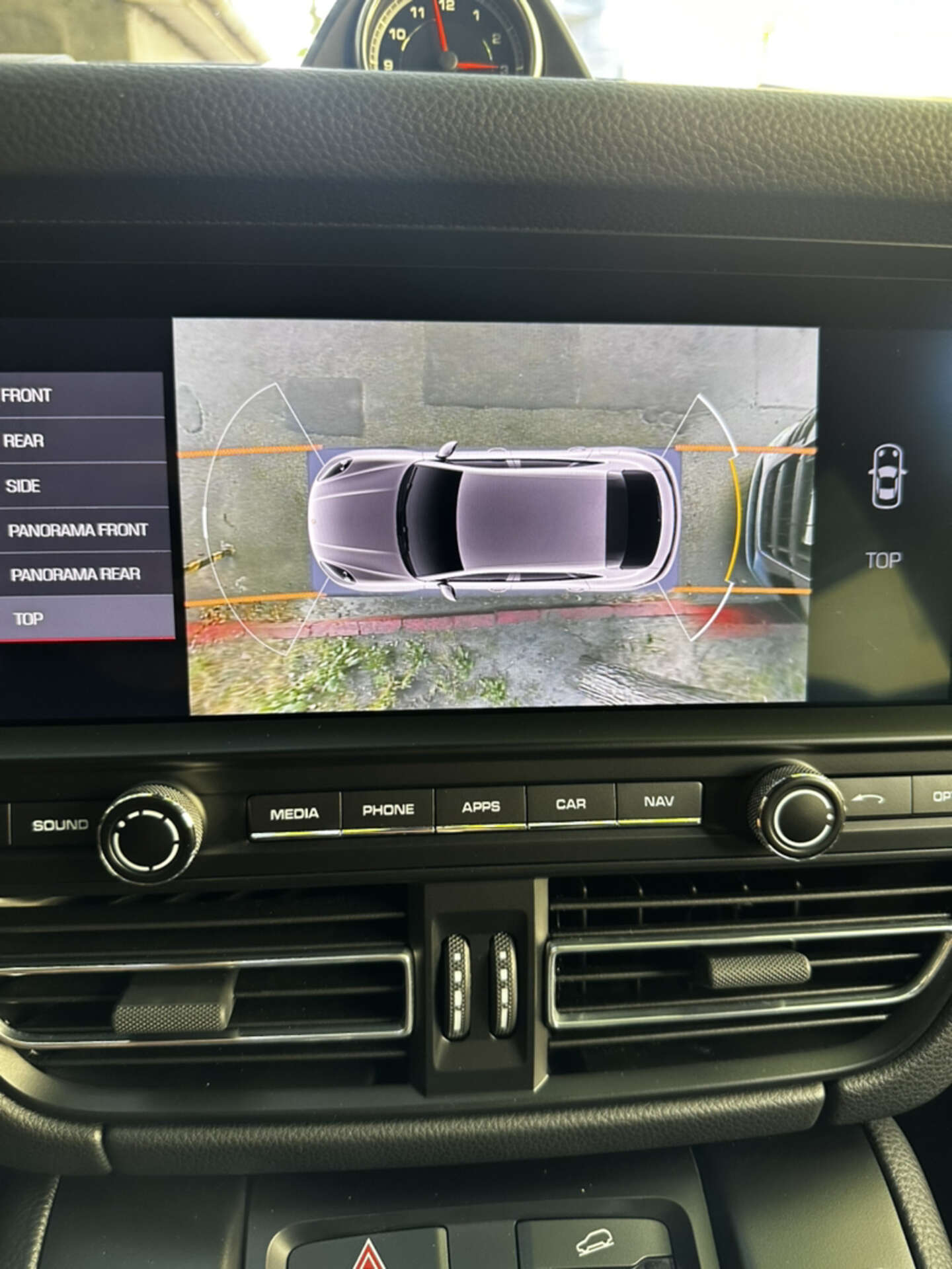 Porsche Macan 2021 VIN WP1AB2A5XMLB36739 фото оголошення 33 з 42