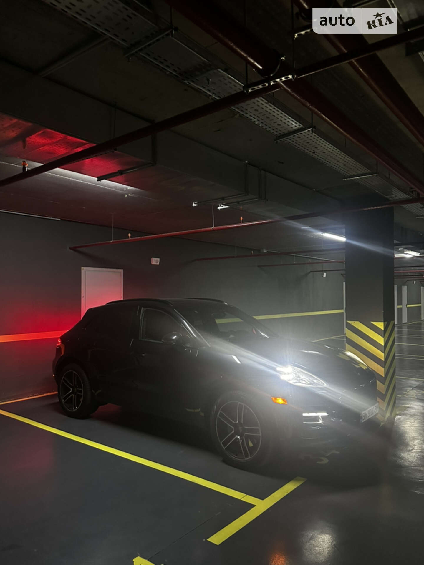Porsche Macan 2021 VIN WP1AB2A5XMLB36739 фото оголошення 40 з 42