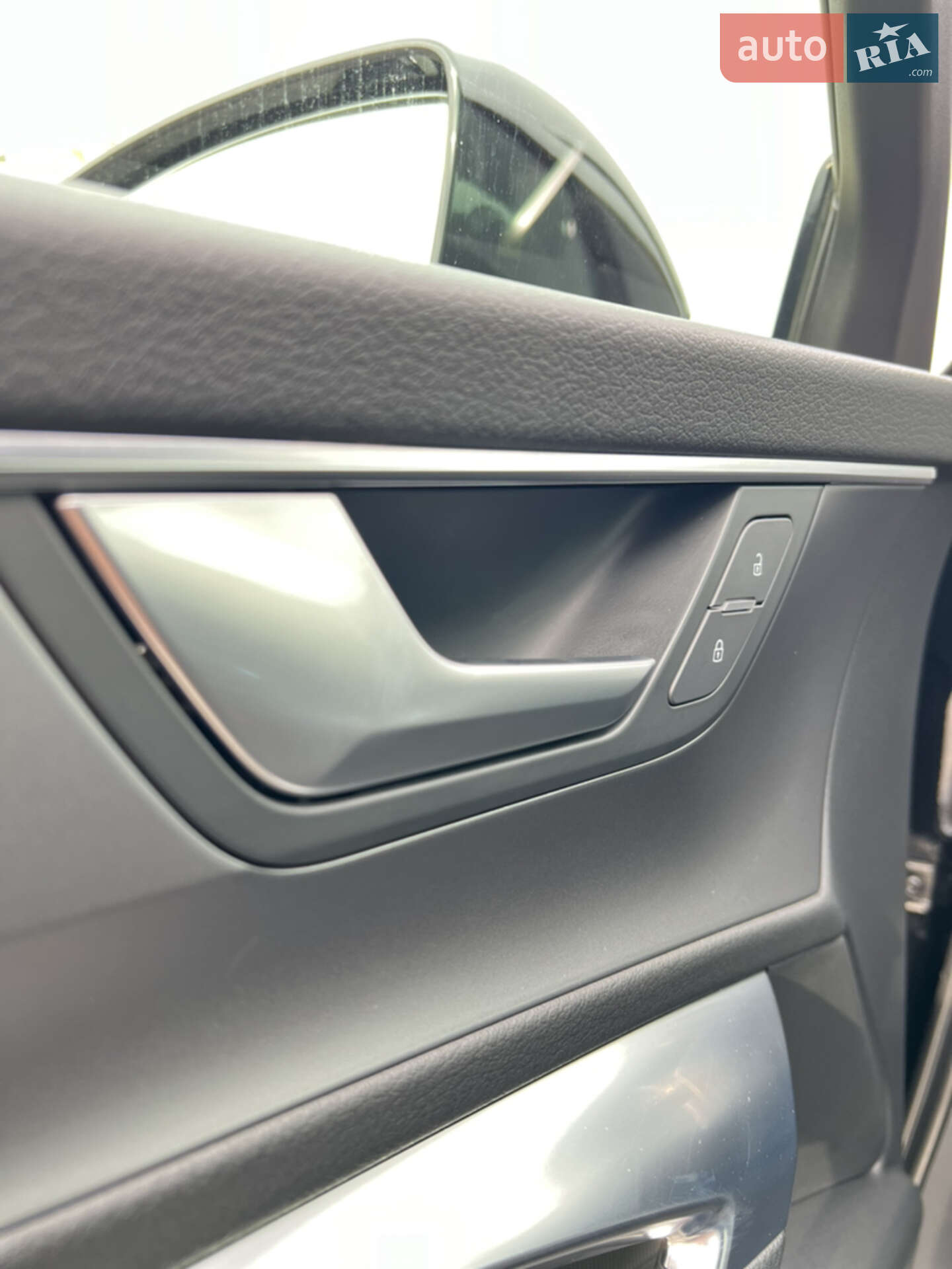 Audi A6 2019 VIN WAUZZZF29KN058637 фото оголошення 50 з 51