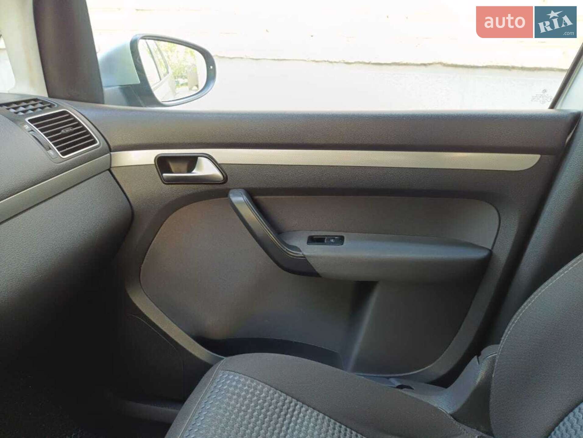Volkswagen Touran 2013 VIN WVGZZZ1TZEW008997 фото оголошення 23 з 32
