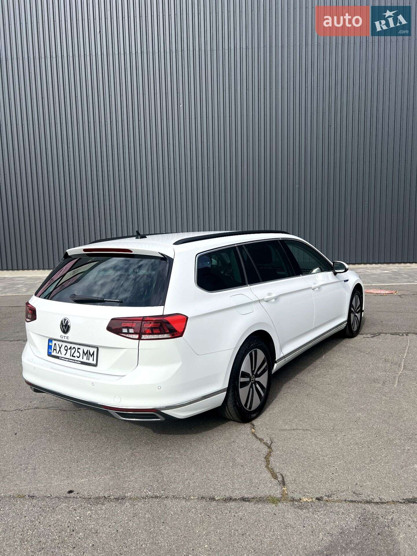 Volkswagen Passat 2021 VIN WVWZZZ3CZME075791 фото оголошення 4 з 30