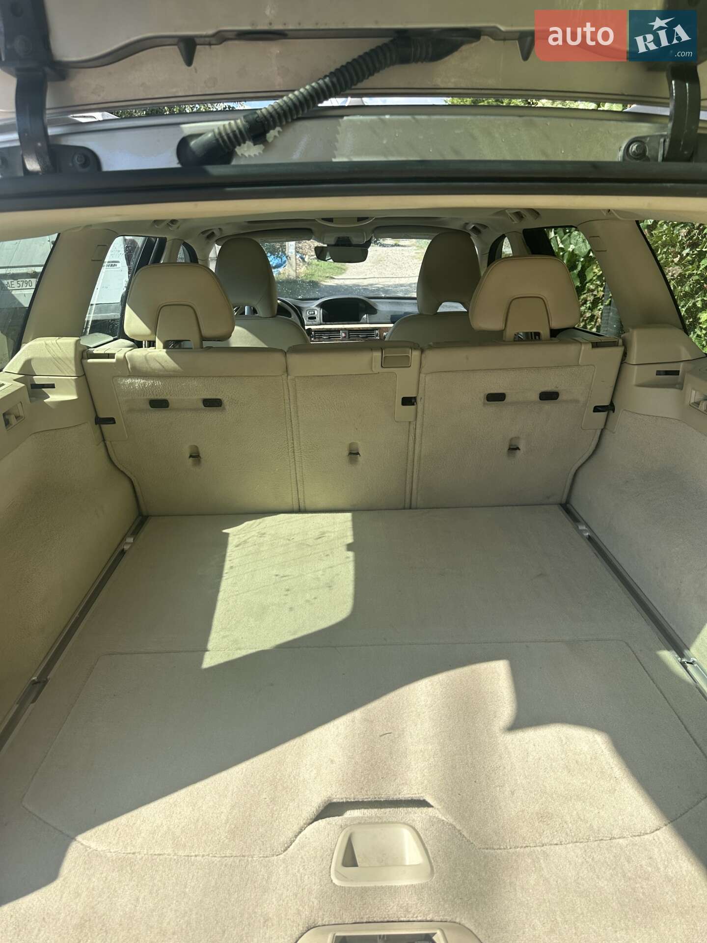 Volvo XC70 2015 VIN YV440MBK6G1244616 фото оголошення 32 з 45