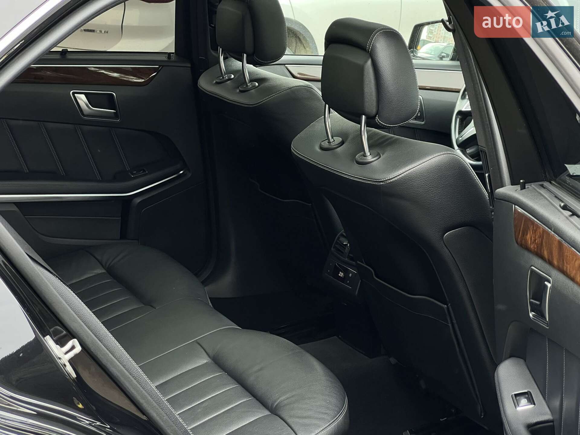 Mercedes-Benz E-Class 2013 VIN WDD2120021A947082 фото оголошення 3 з 24