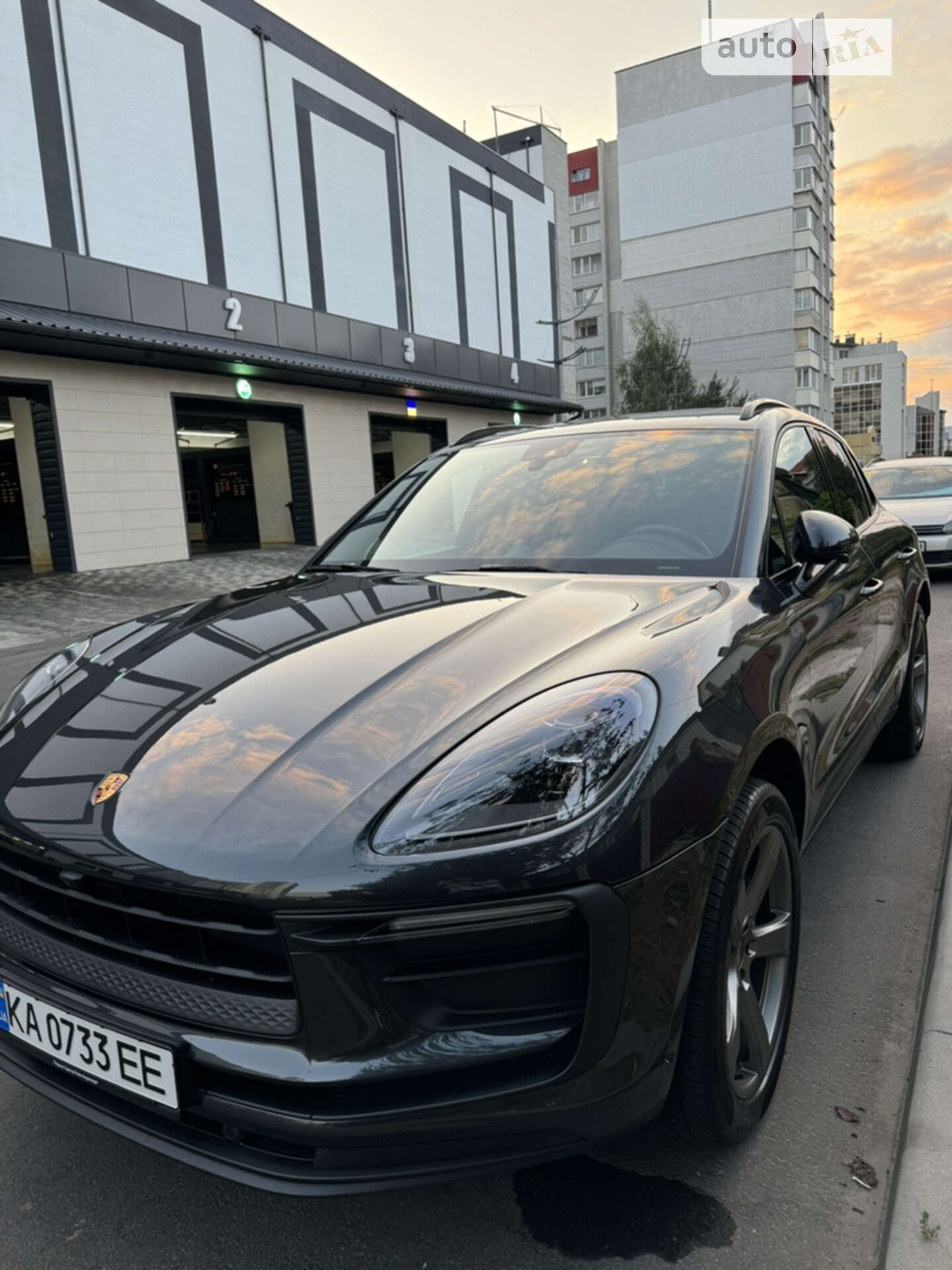 Porsche Macan 2023 VIN WP1ZZZ95ZPLB17224 фото оголошення 5 з 8