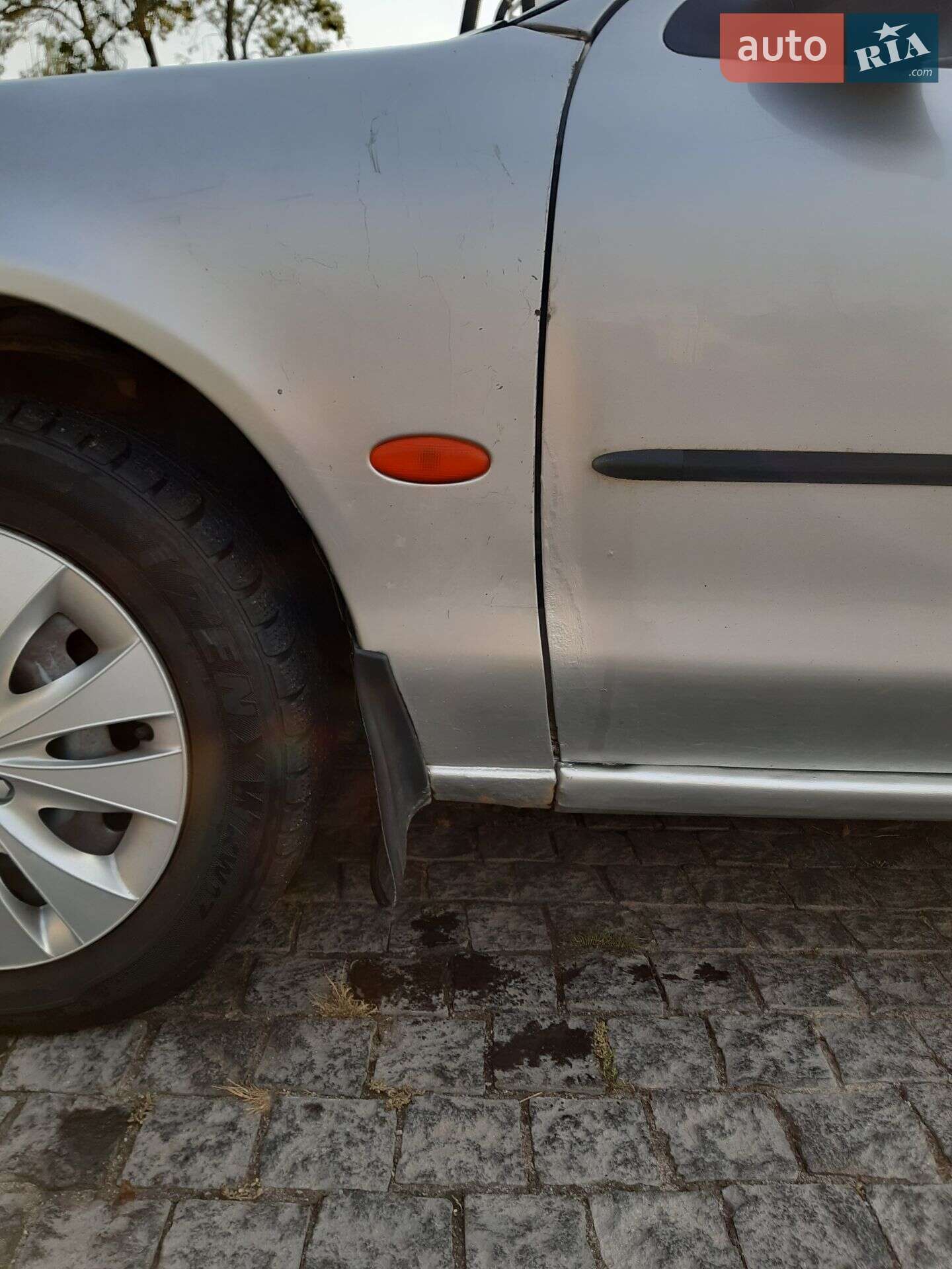 Ford Mondeo 1998 VIN WF0NXXGBBNWB49415 фото оголошення 3 з 11
