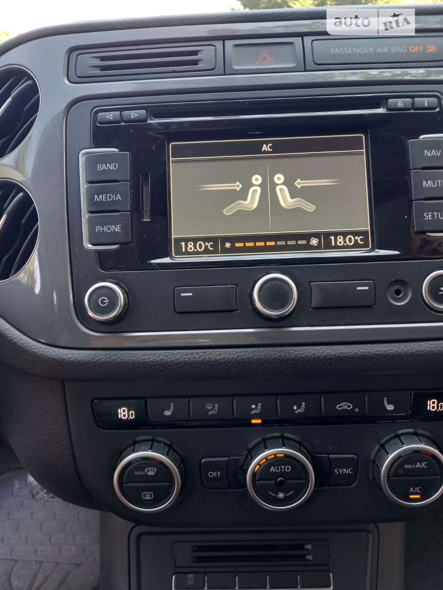 Volkswagen Tiguan 2013 VIN WVGBV3AX4EW554312 фото оголошення 19 з 42