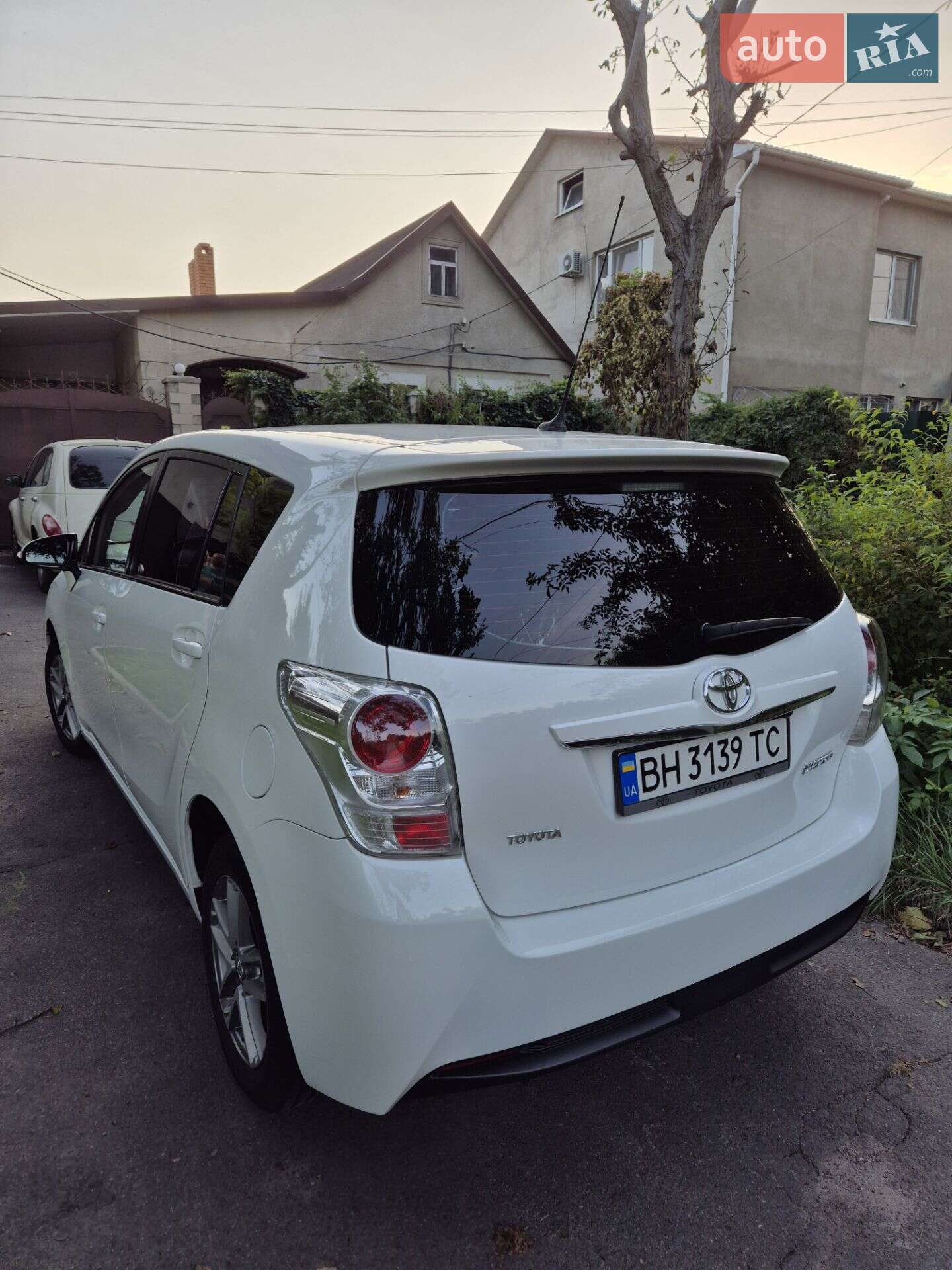 Toyota Verso 2015 VIN NMTDM26R40R032629 фото оголошення 8 з 55