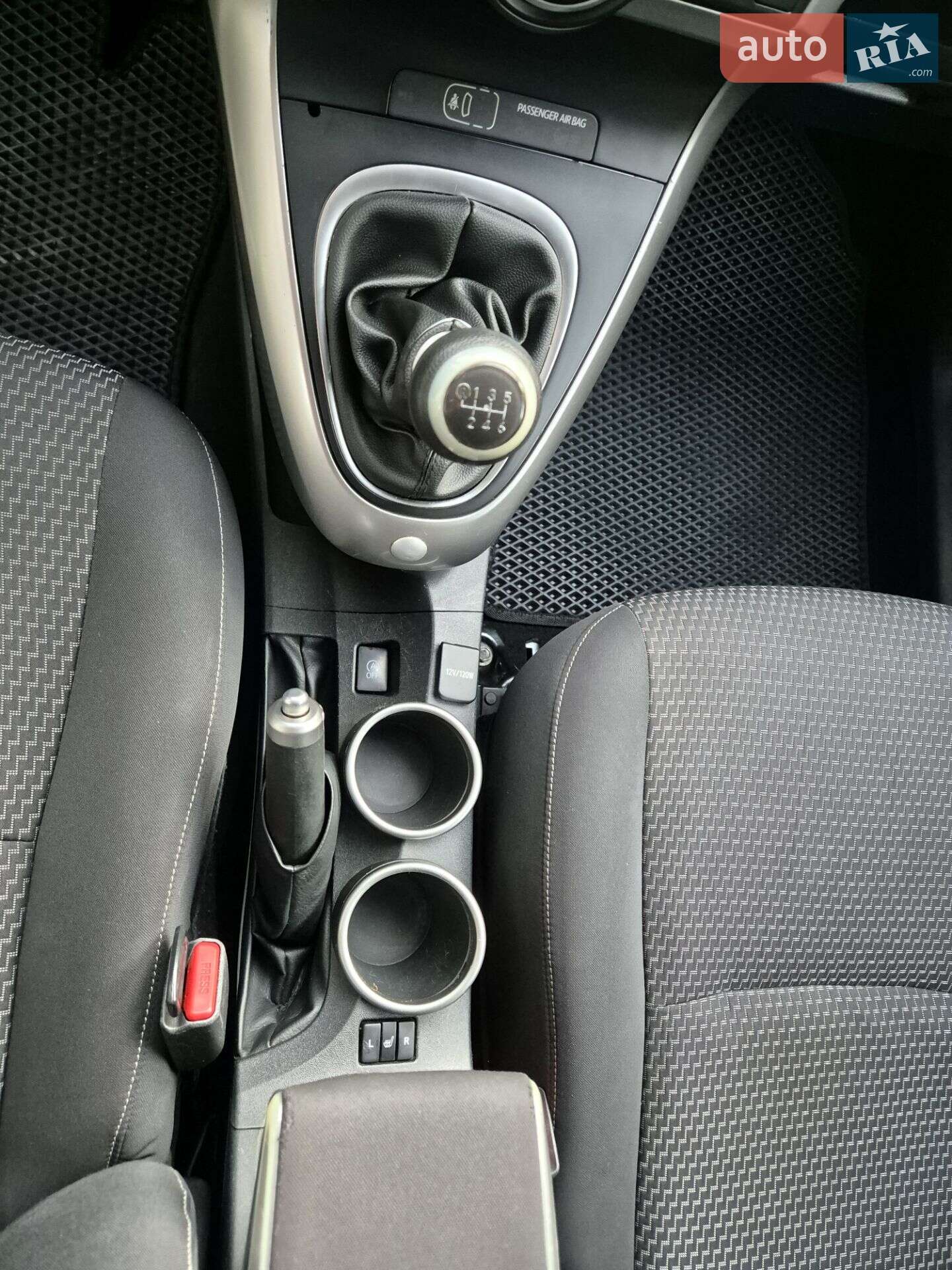 Toyota Verso 2015 VIN NMTDM26R40R032629 фото оголошення 20 з 55