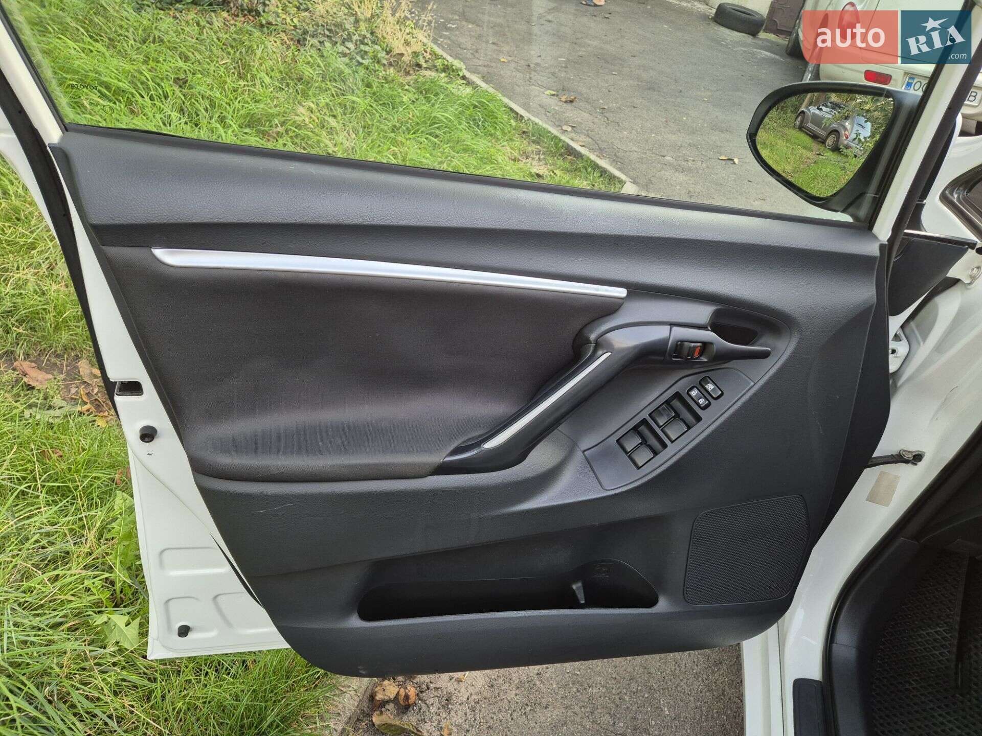 Toyota Verso 2015 VIN NMTDM26R40R032629 фото оголошення 21 з 55
