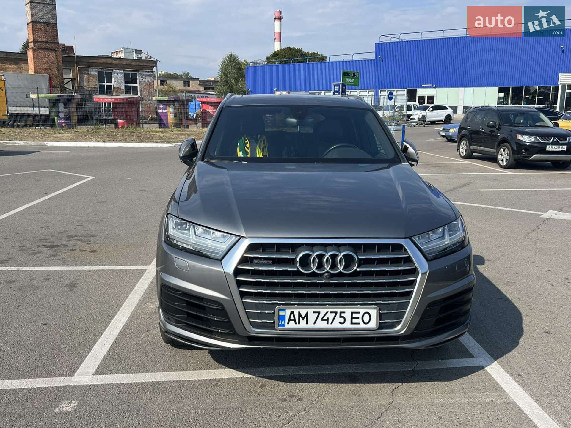 Audi Q7 2016 VIN WA1LAAF77HD028204 фото оголошення 6 з 12