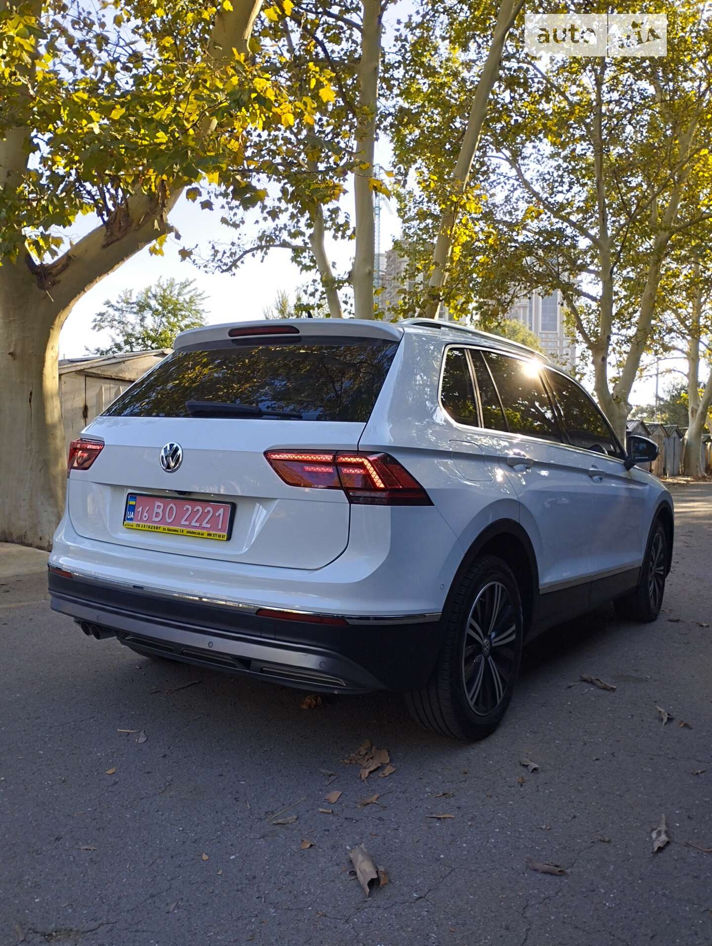 Volkswagen Tiguan 2019 VIN WVGZZZ5NZLW323129 фото оголошення 5 з 46