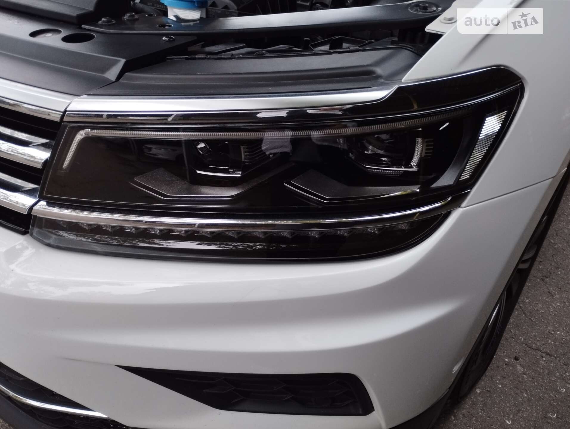 Volkswagen Tiguan 2019 VIN WVGZZZ5NZLW323129 фото оголошення 11 з 46