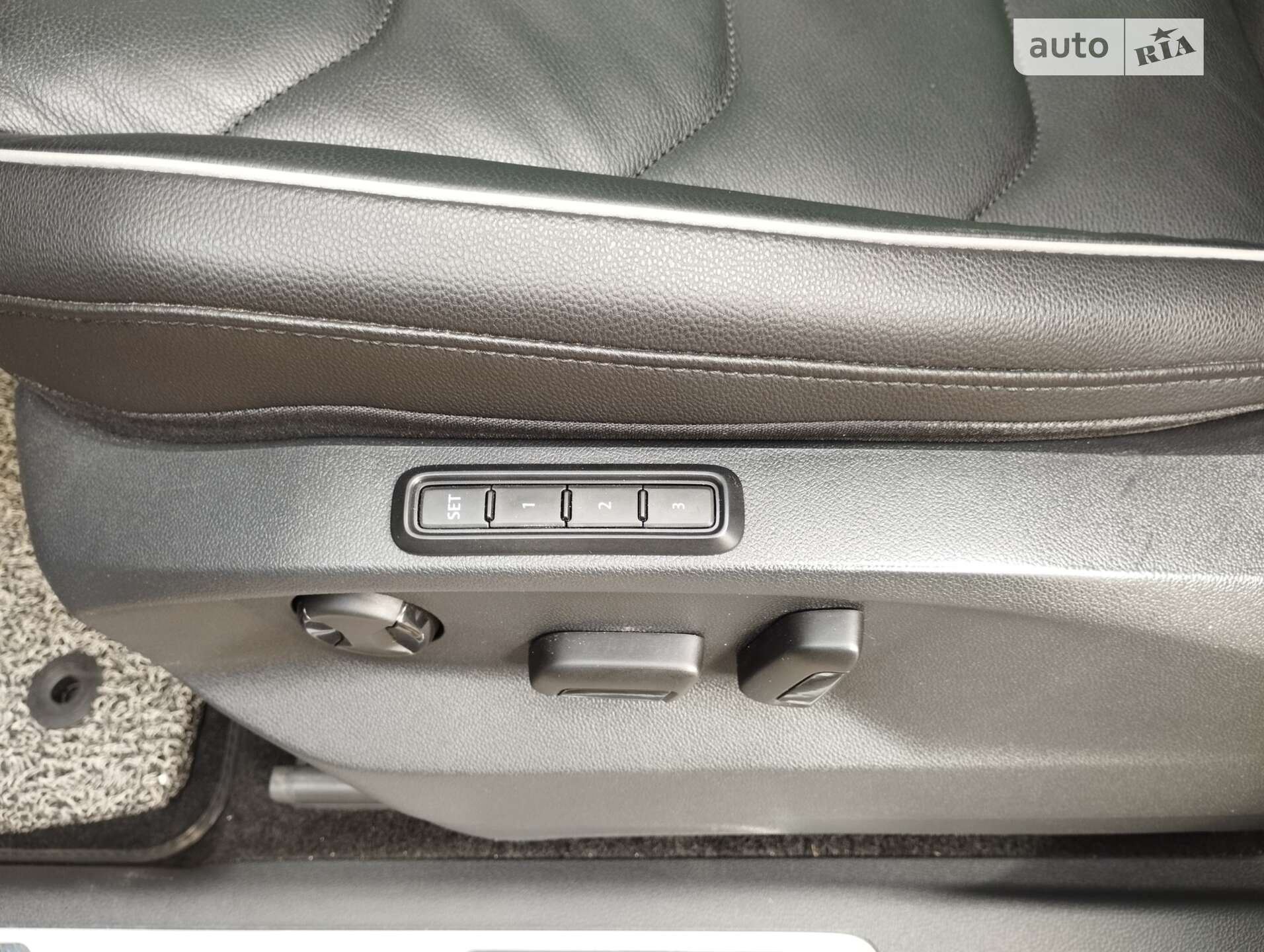 Volkswagen Tiguan 2019 VIN WVGZZZ5NZLW323129 фото оголошення 21 з 46