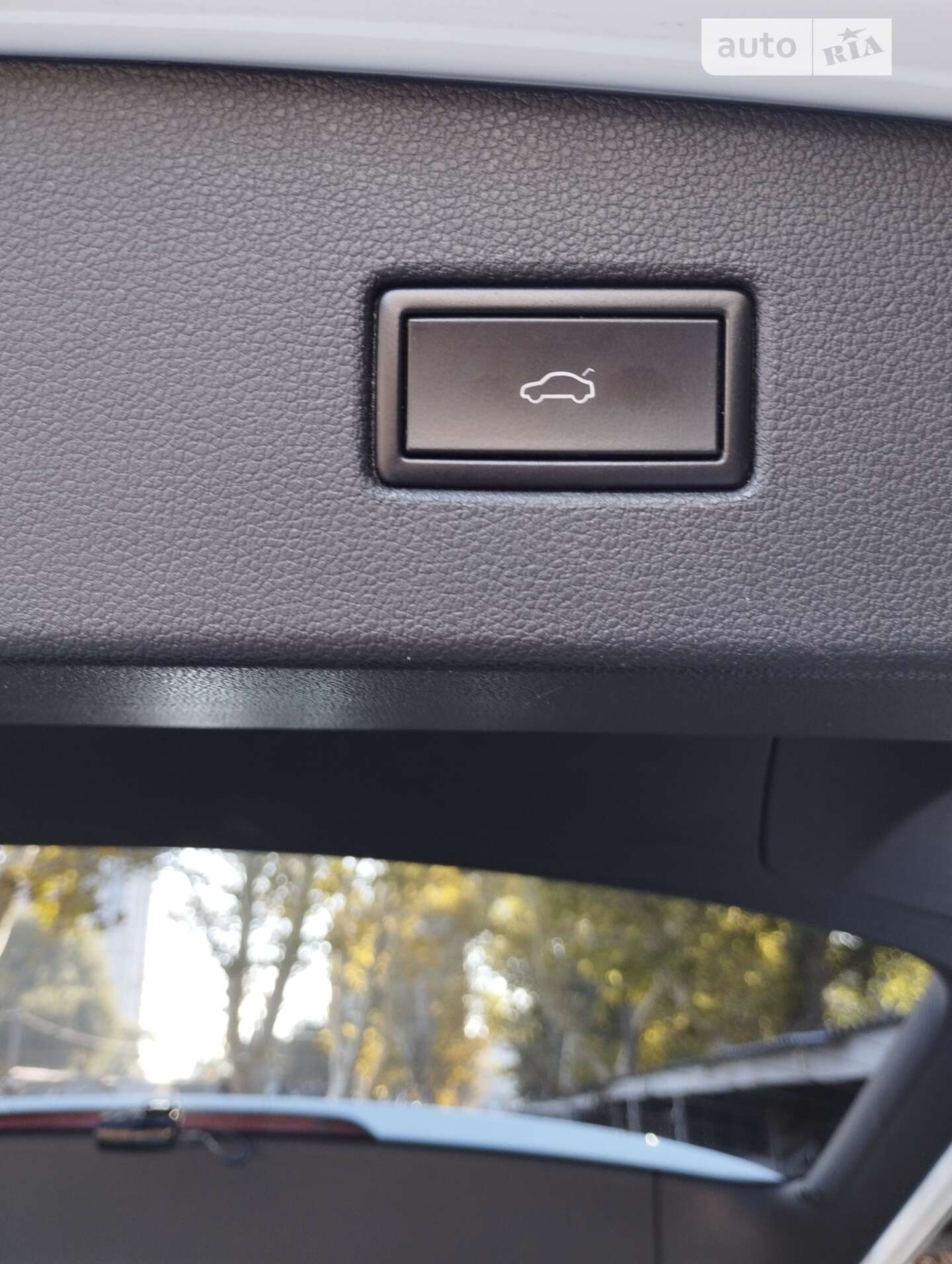 Volkswagen Tiguan 2019 VIN WVGZZZ5NZLW323129 фото оголошення 26 з 46