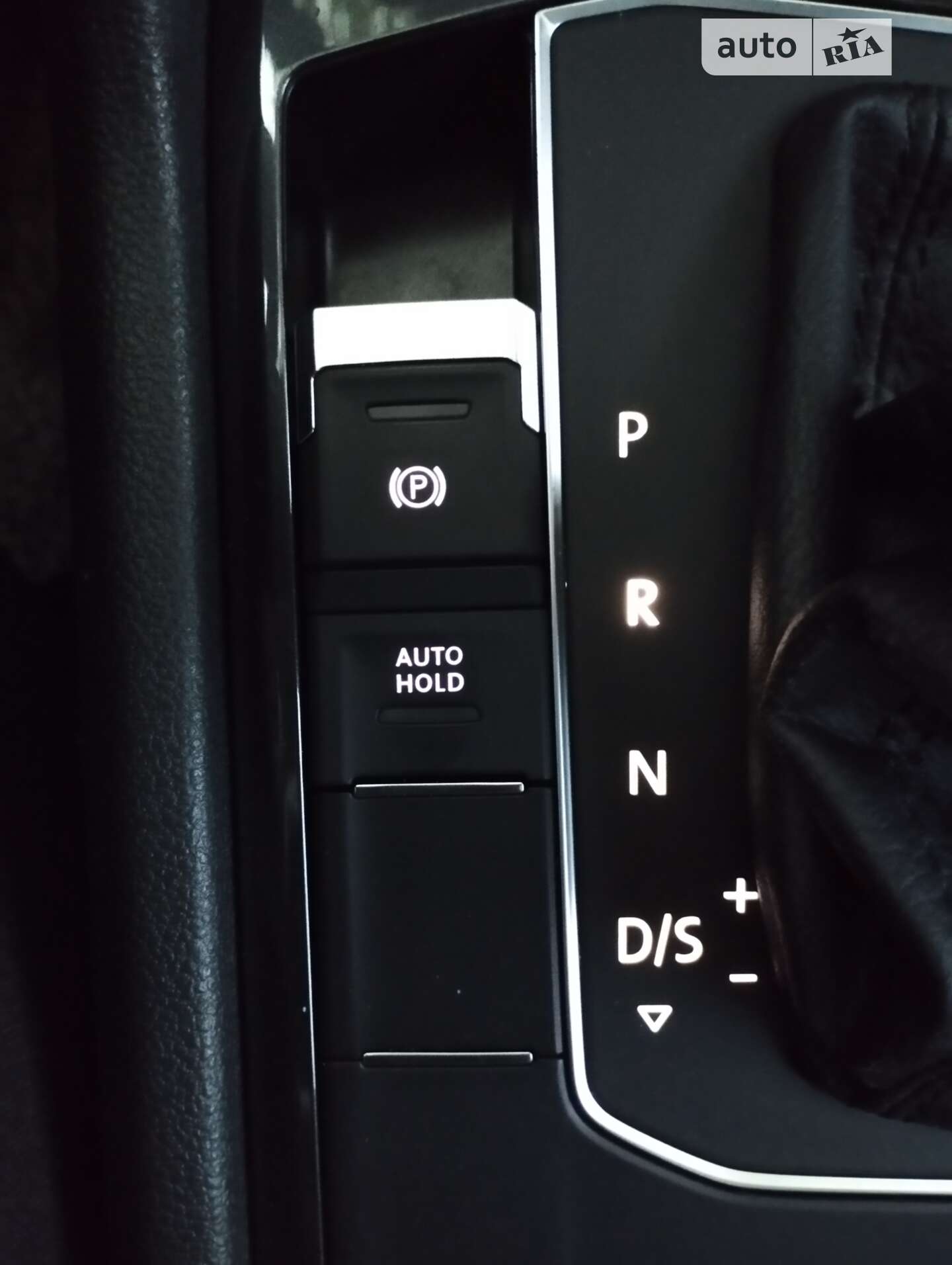 Volkswagen Tiguan 2019 VIN WVGZZZ5NZLW323129 фото оголошення 29 з 46