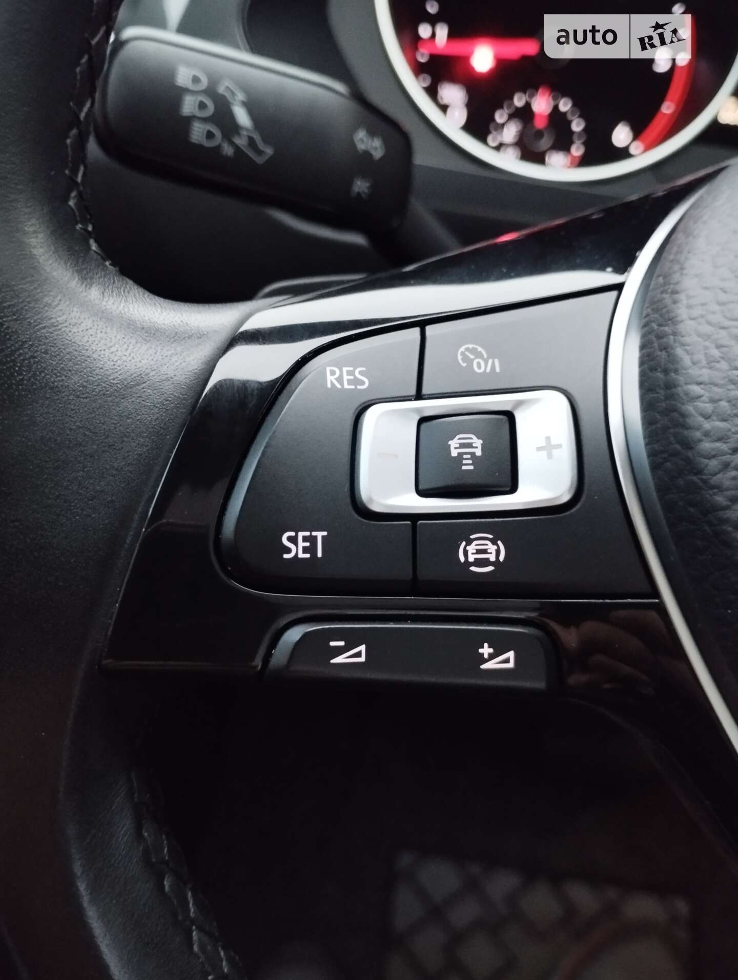Volkswagen Tiguan 2019 VIN WVGZZZ5NZLW323129 фото оголошення 36 з 46