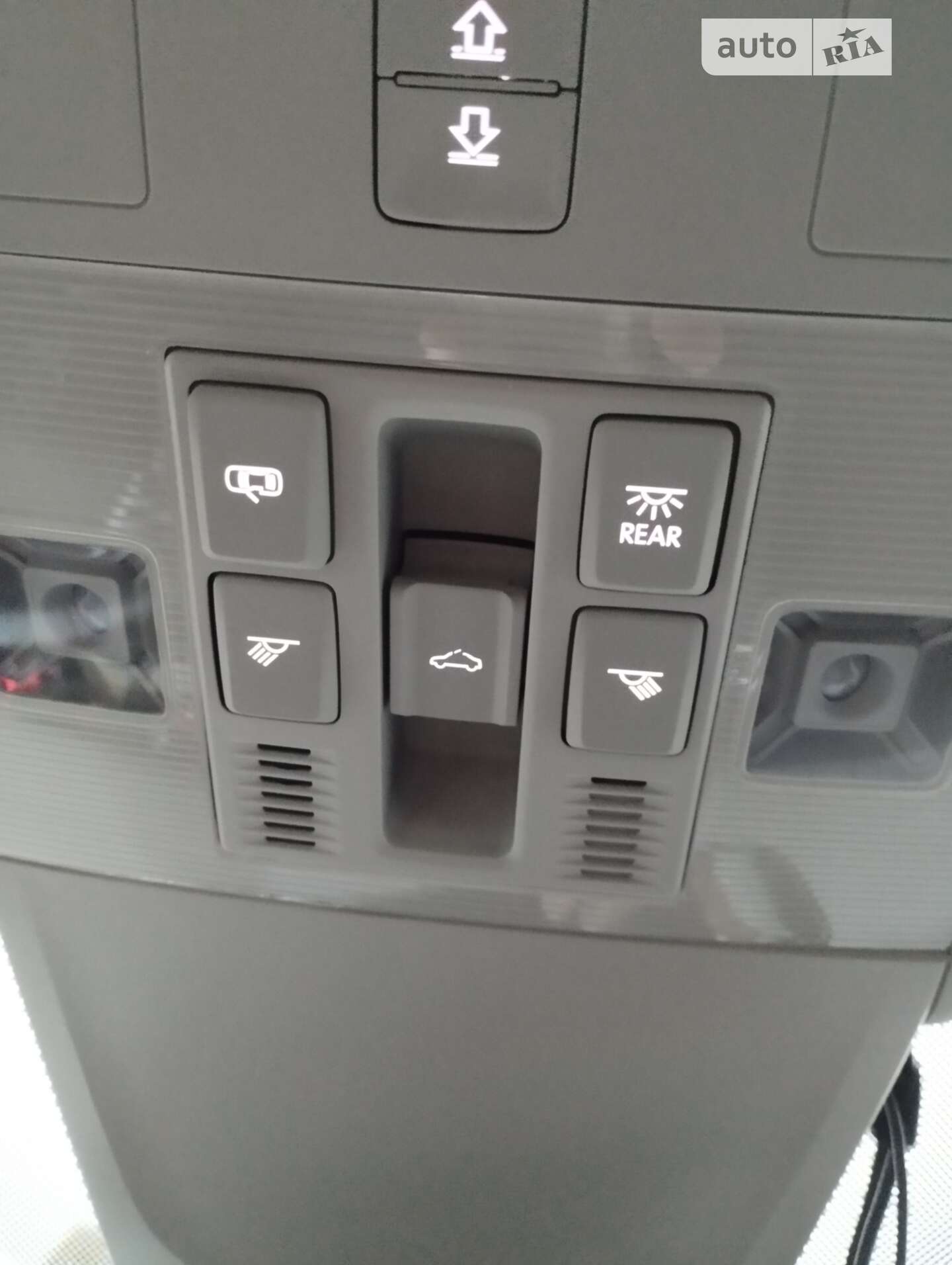 Volkswagen Tiguan 2019 VIN WVGZZZ5NZLW323129 фото оголошення 37 з 46