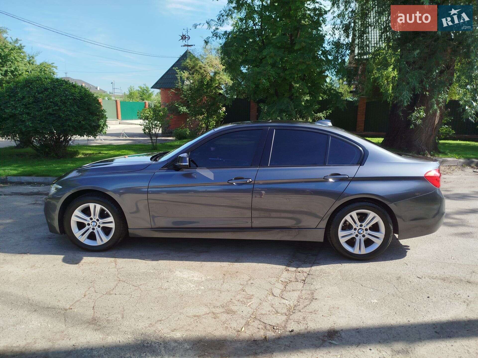 BMW 3 Series 2016 VIN WBA8E3G55GNU05160 фото оголошення 7 з 26