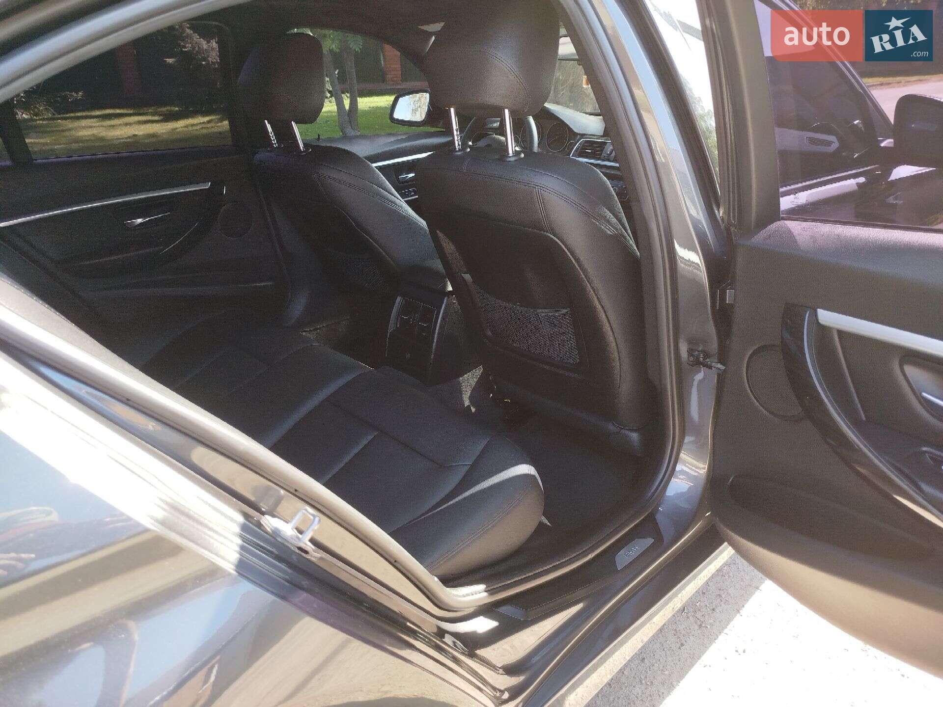 BMW 3 Series 2016 VIN WBA8E3G55GNU05160 фото оголошення 20 з 26