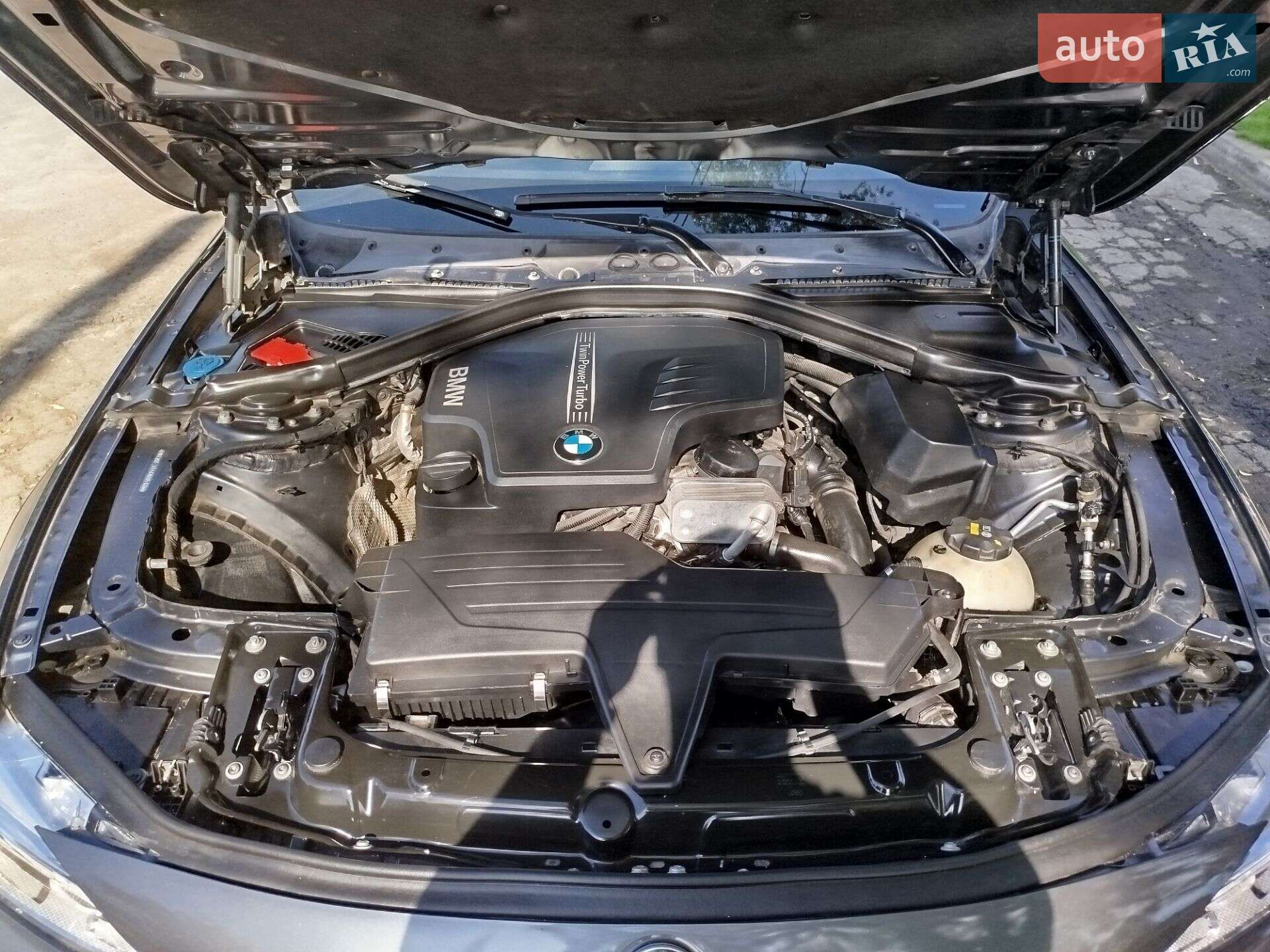 BMW 3 Series 2016 VIN WBA8E3G55GNU05160 фото оголошення 24 з 26
