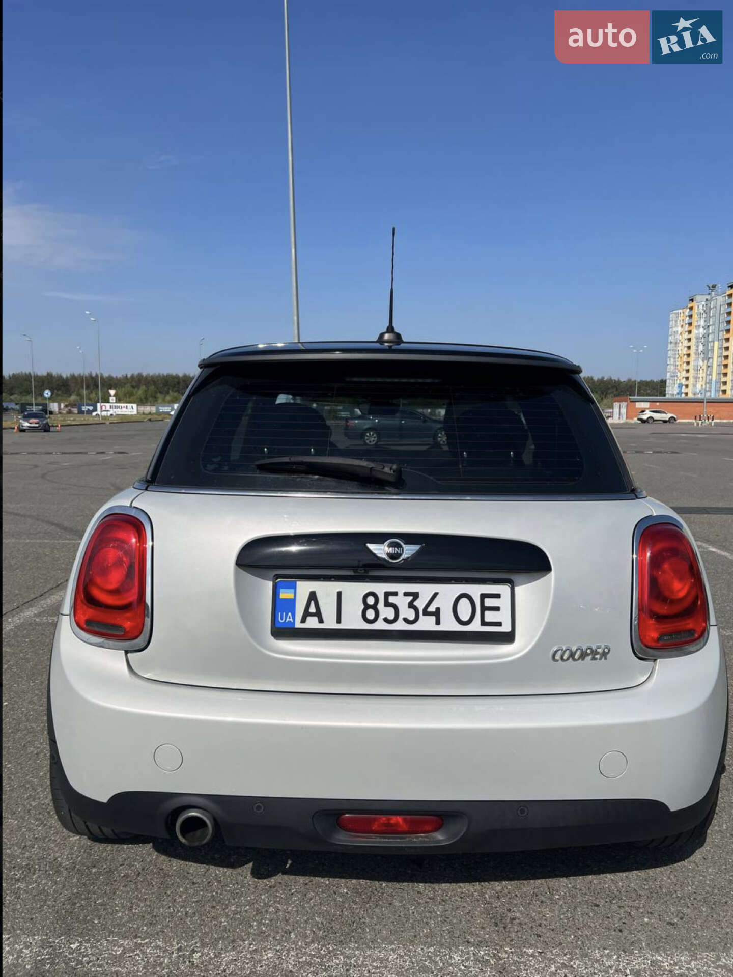 Mini Hatch 2017 VIN WMWXP5C56J2G63741 фото оголошення 5 з 11