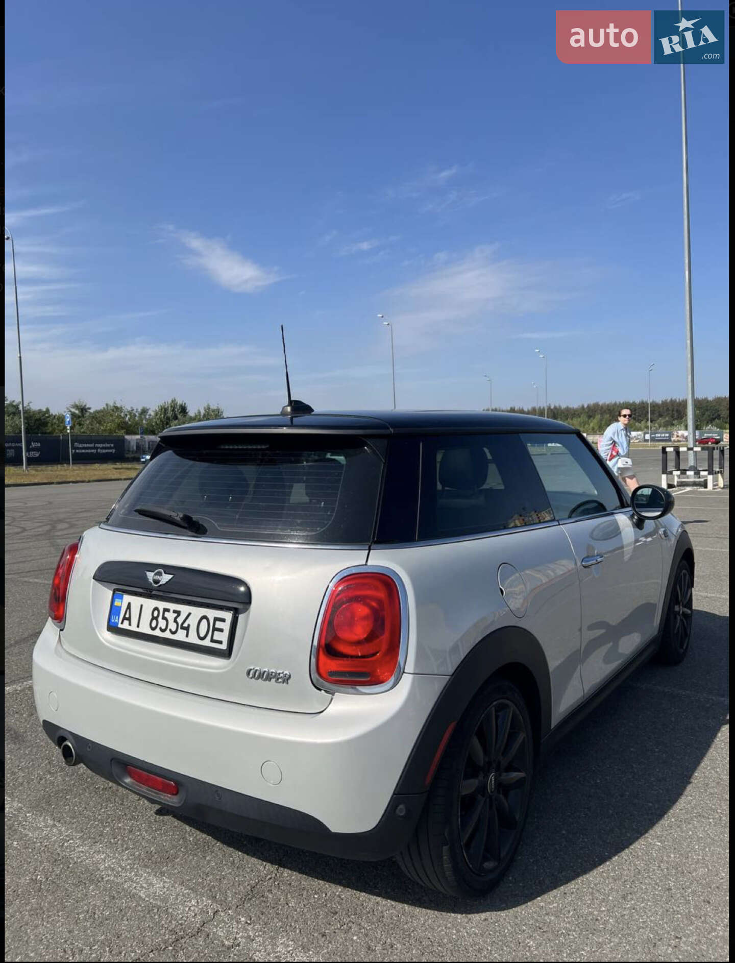 Mini Hatch 2017 VIN WMWXP5C56J2G63741 фото оголошення 6 з 11